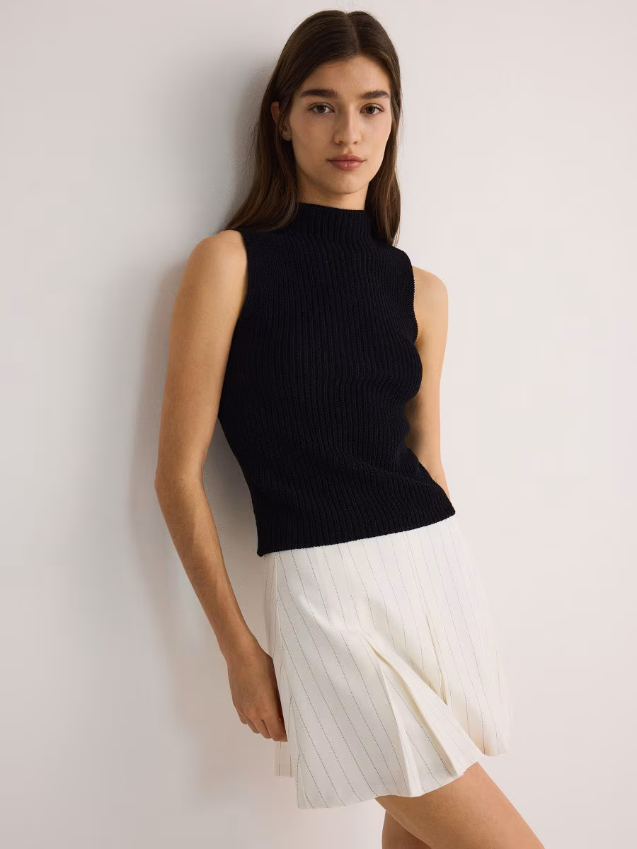 Knitted Fabric Vest