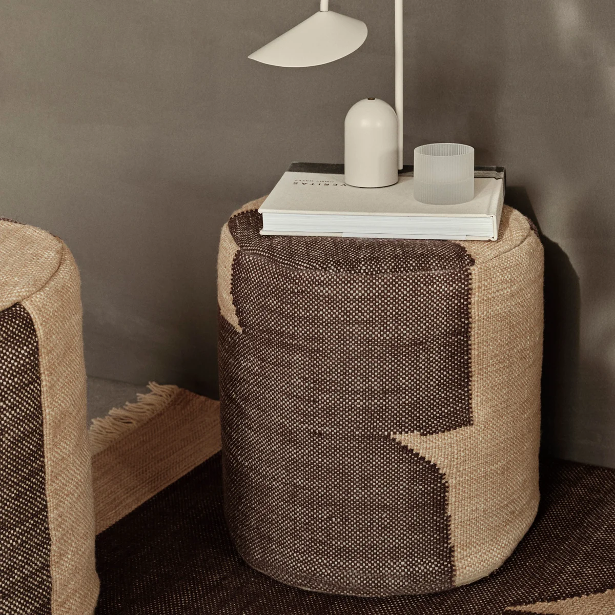Ferm Living - Forene Cylinder Pouf, tan / chocolate