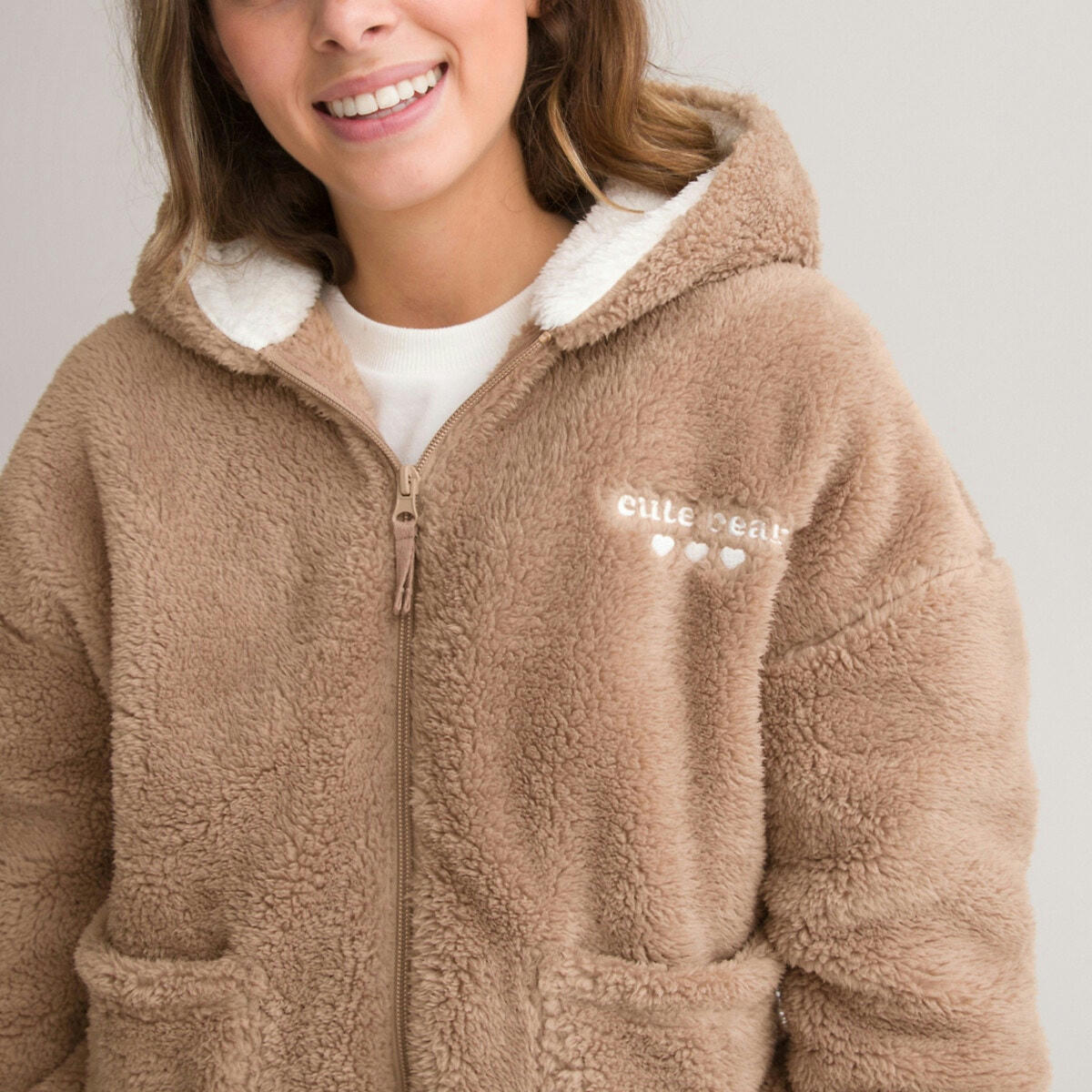 Veste d'intérieur à capuche, brodée ours