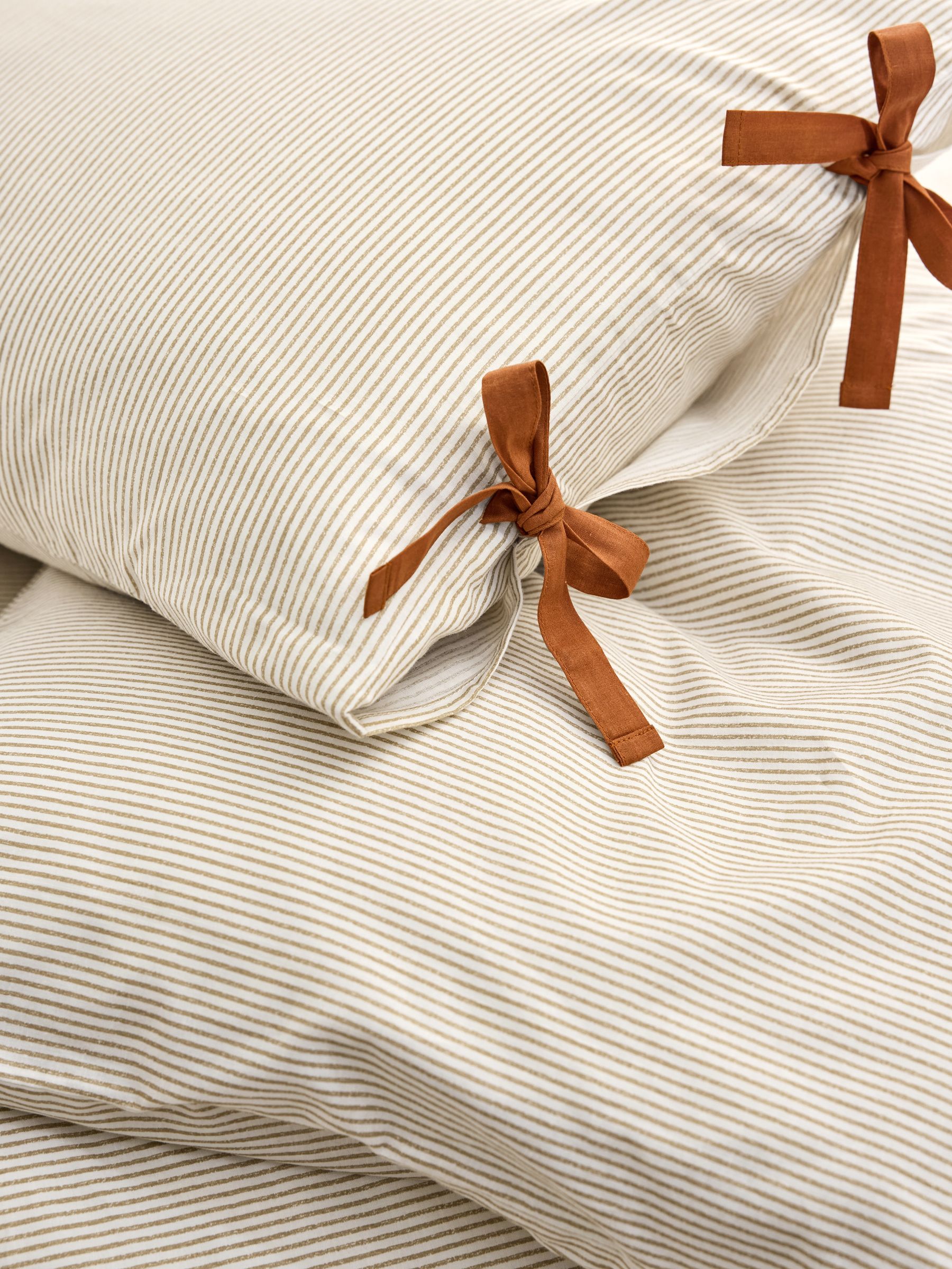 Ansel Stripe 100% Cotton Duvet Cover and Pillowcase Set in Natural