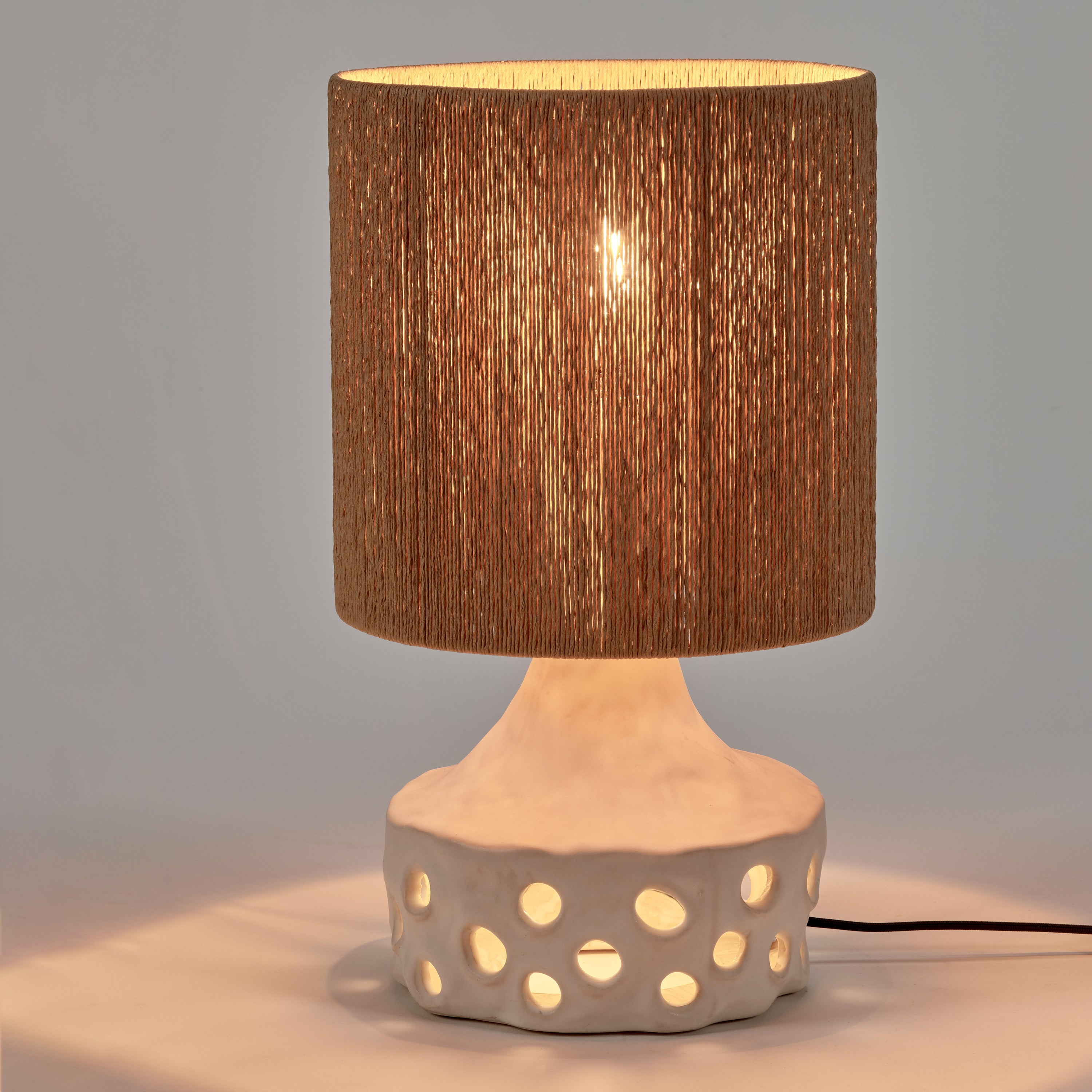 SERAX - Sophie Casier - Oya Tafellamp Ø 25 cm - Bruin/Hoekig