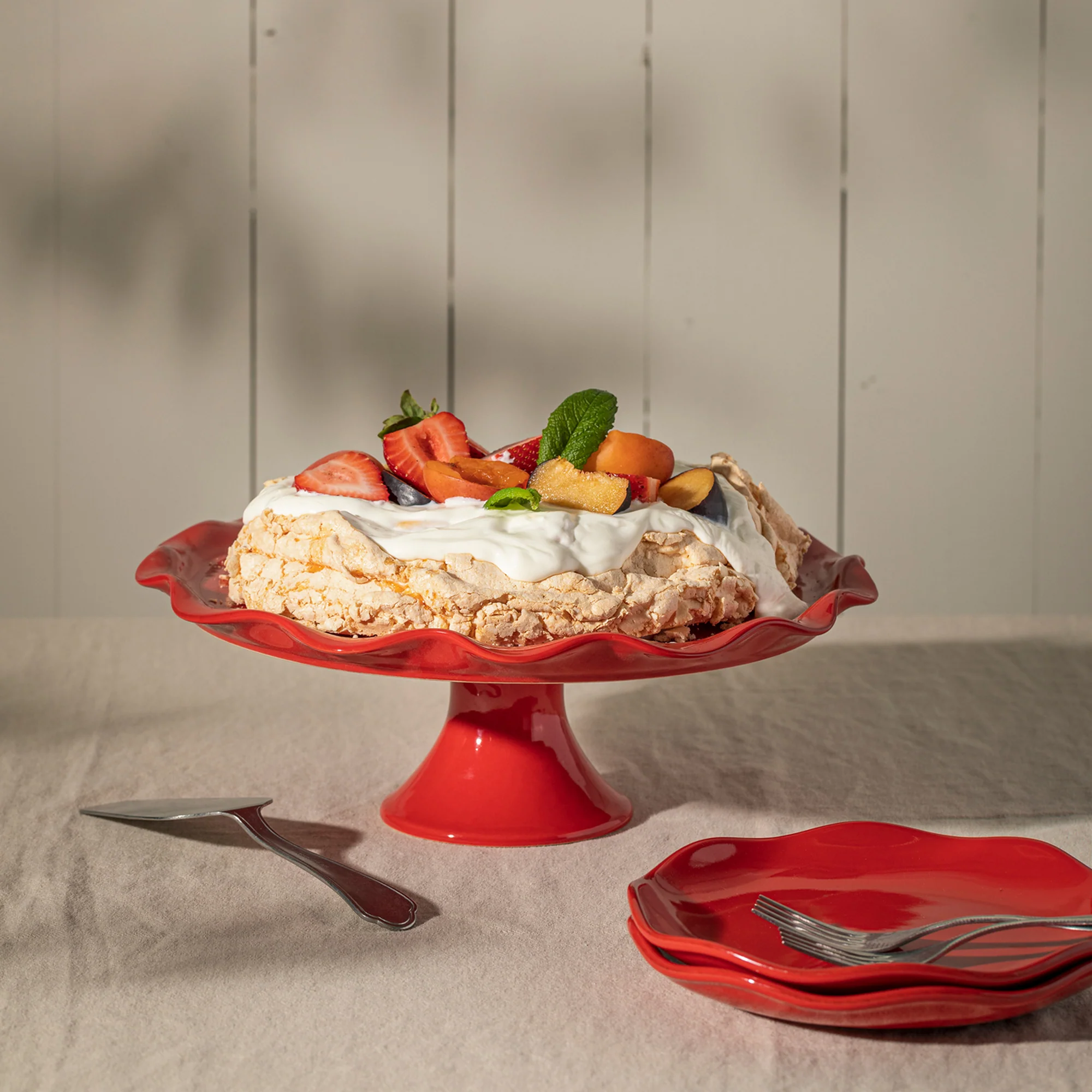 Large Footed Plate Cook & Host, Casafina by COSTA NOVA