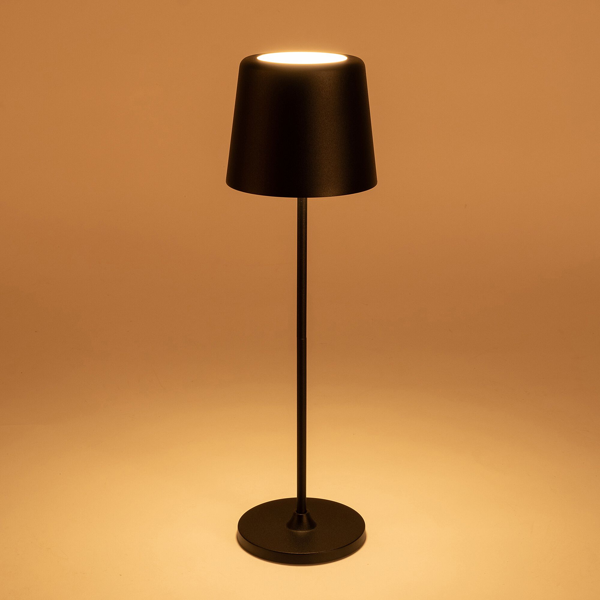KAAMI - Lampe de table à poser nomade H37cm - noir