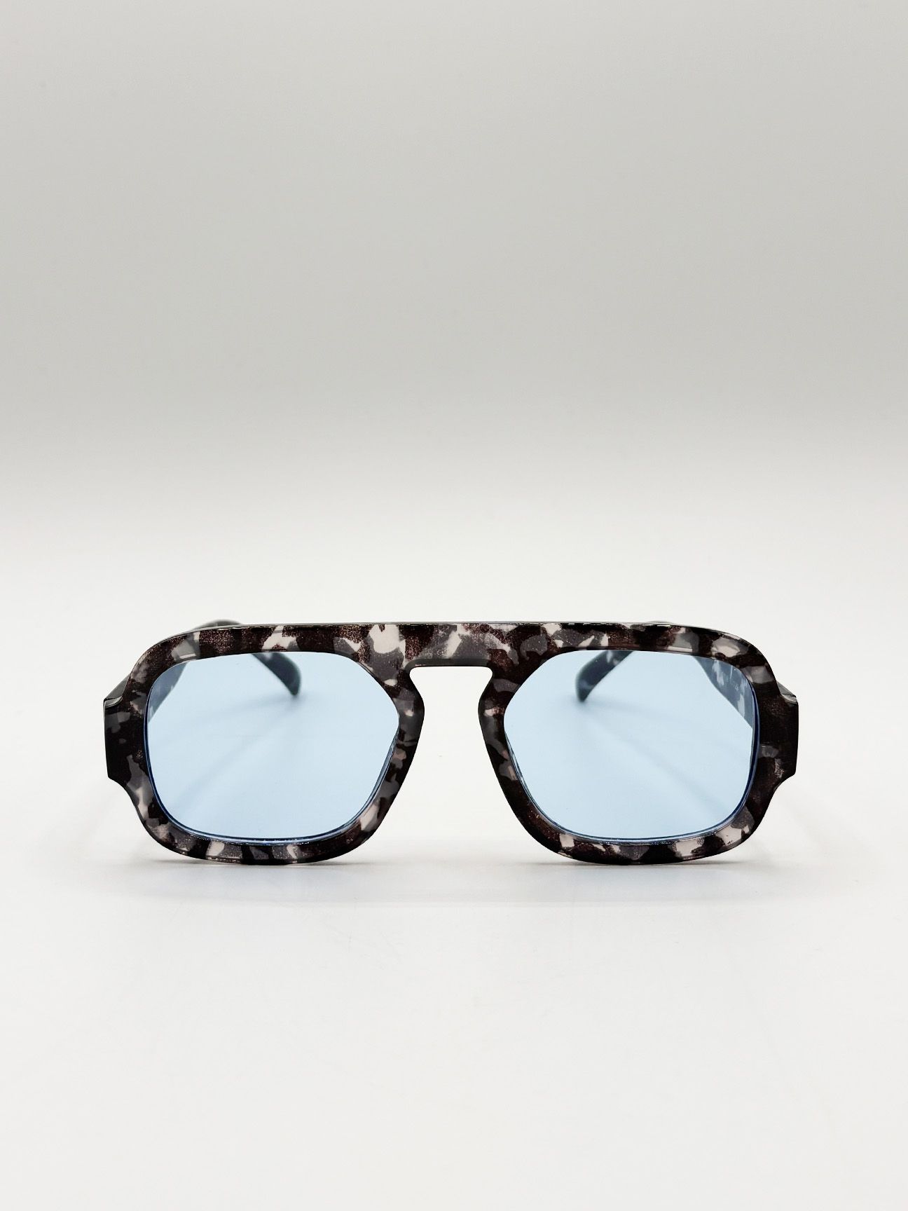 SVNX Retro Navigator Sunglasses in Brown Tortoiseshell