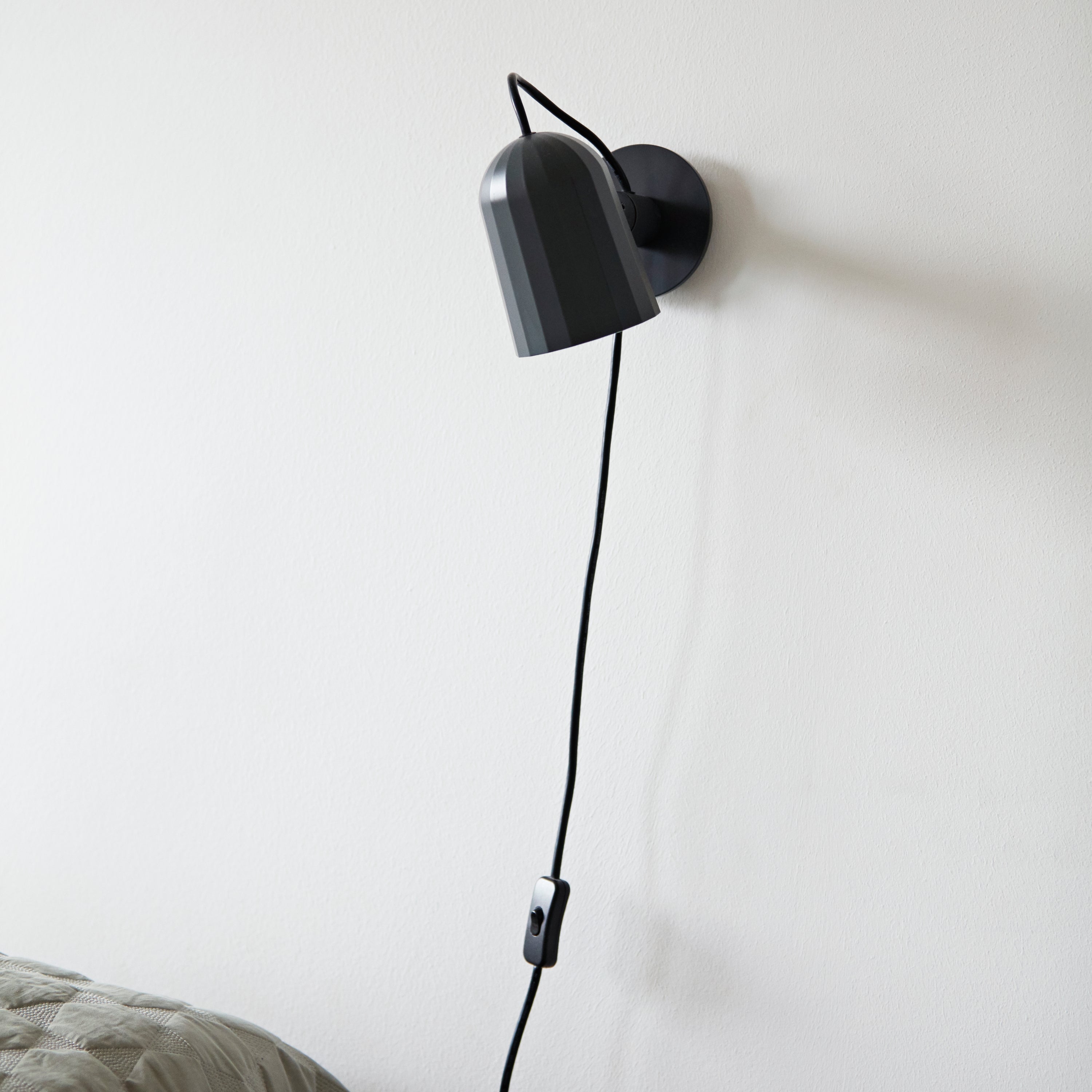 HAY Noc Button Wandlamp - Met Snoer - Dark Grey