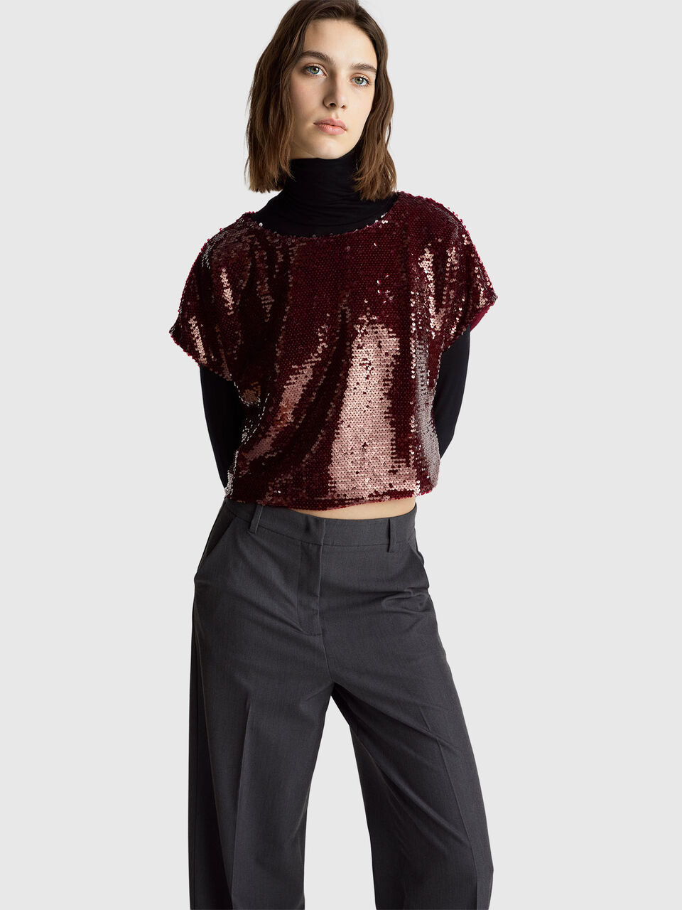 Blouse with sequins