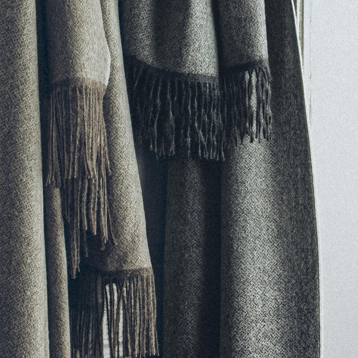 NOMADE - Plaid en baby alpaga gris 130x200