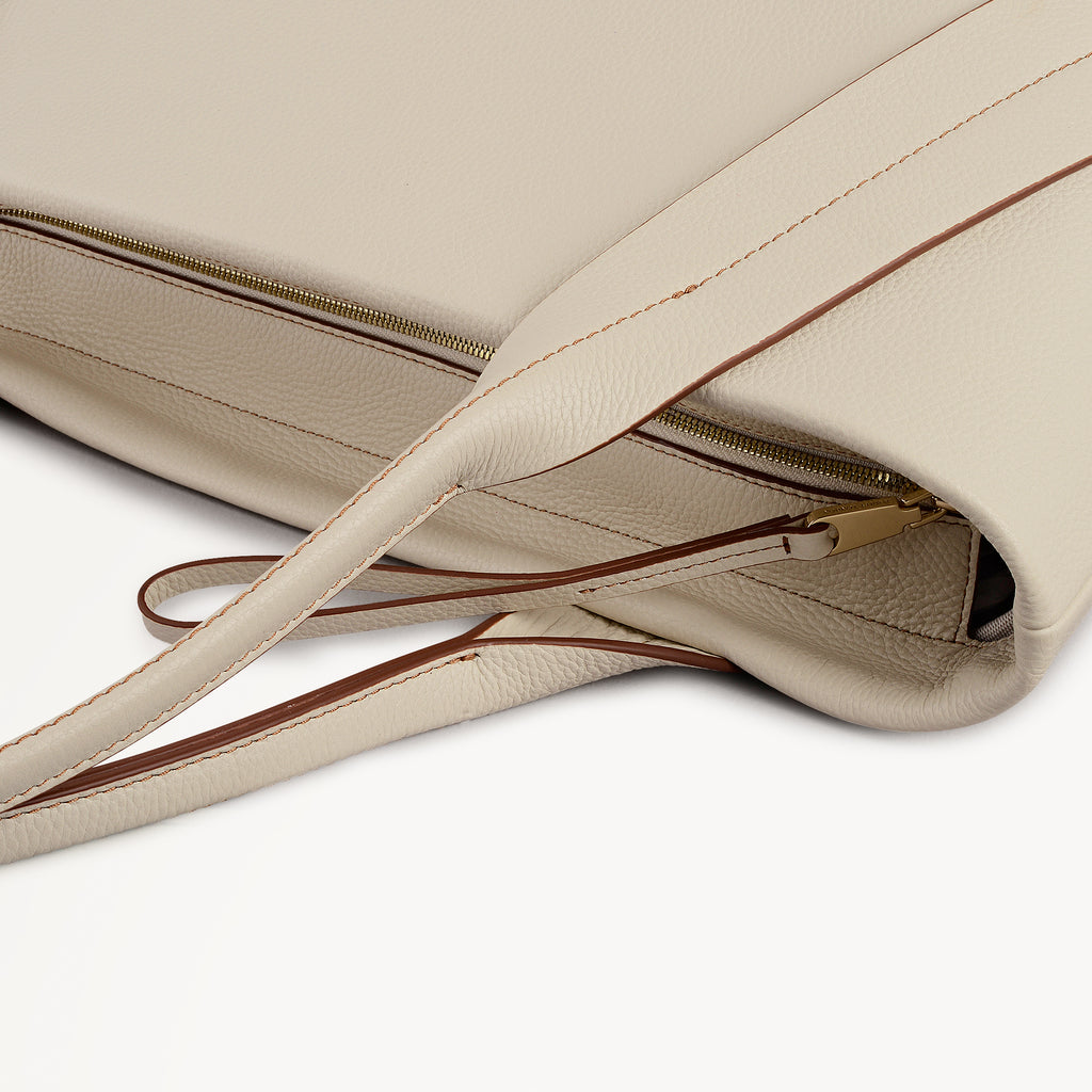 The Evie - Large Ziptop Shoulder