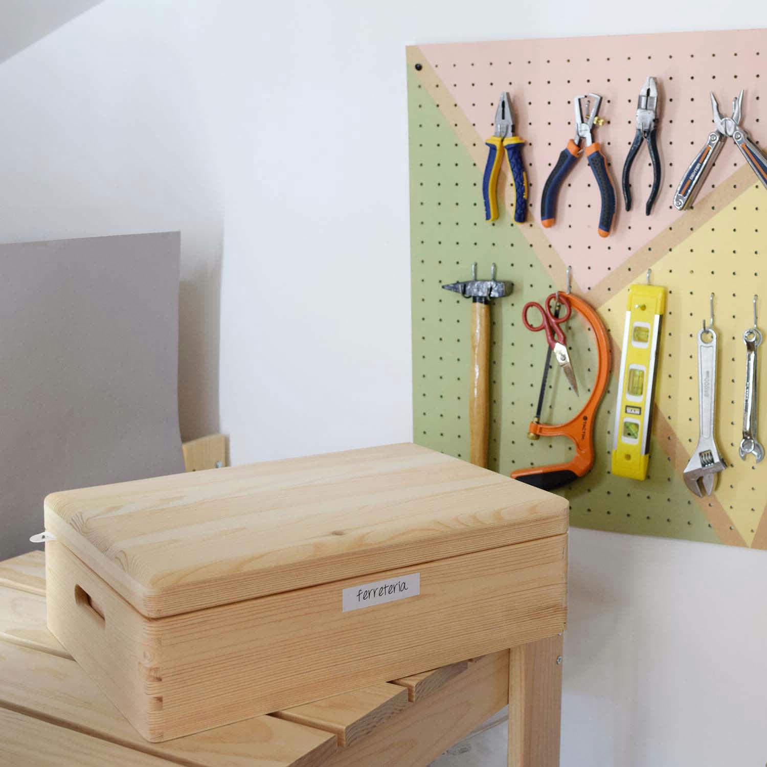 - Boîte de rangement en pin massif avec couvercle taille 5