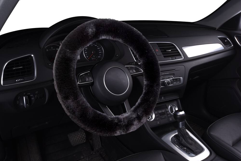 AutoTrends Faux Fur Fluffy Steering Wheel Cover, Black