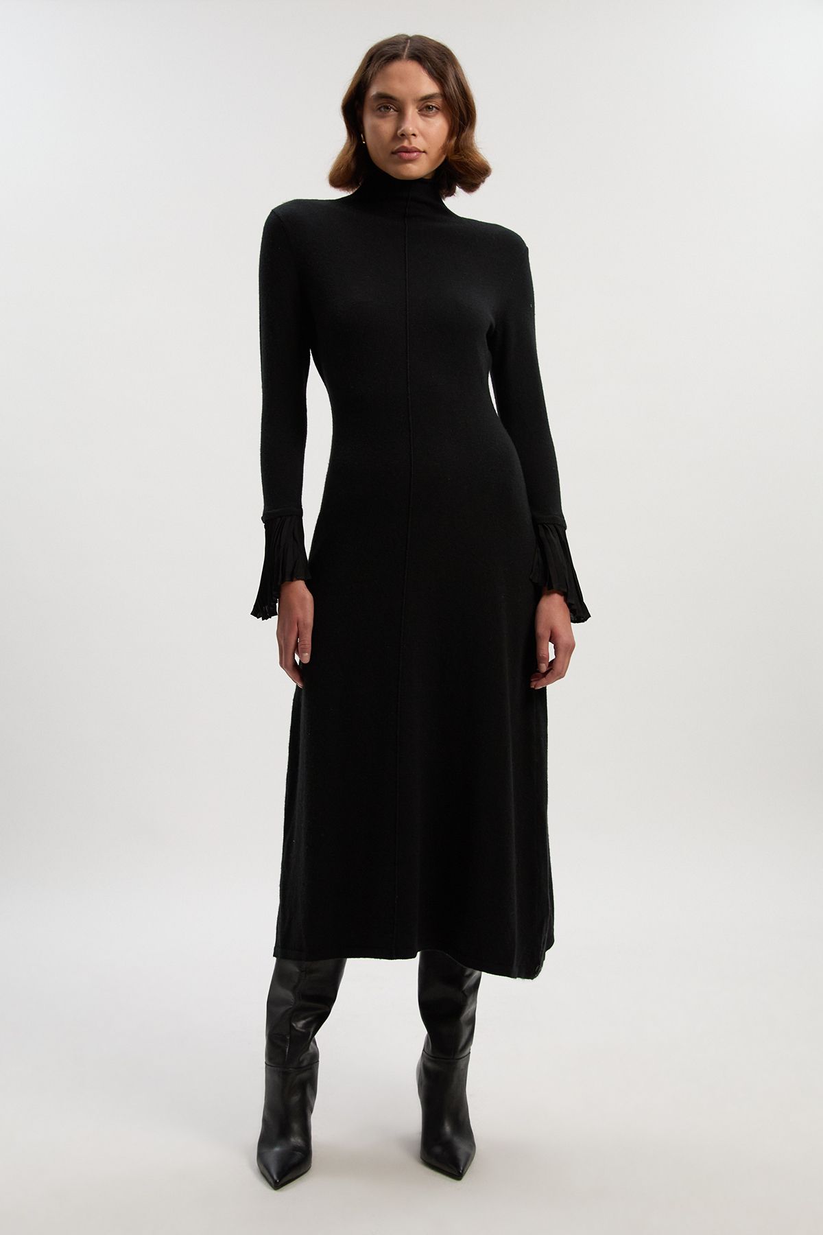 KarenMillen Wool And Alpaca Blend Knit Pleated Silk Woven Cuffs Midi Dress