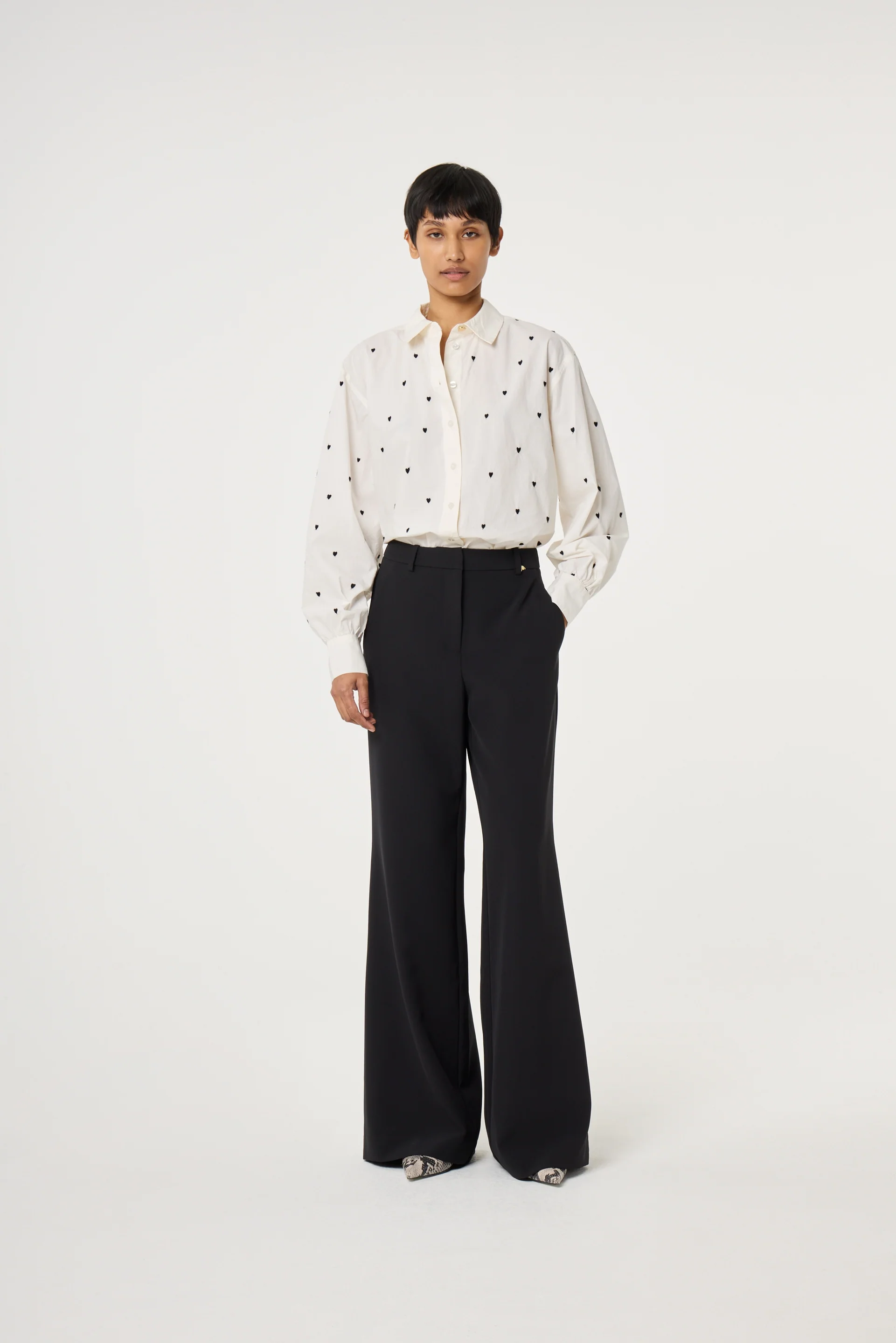 Dina Blouse | Cosy White/Black