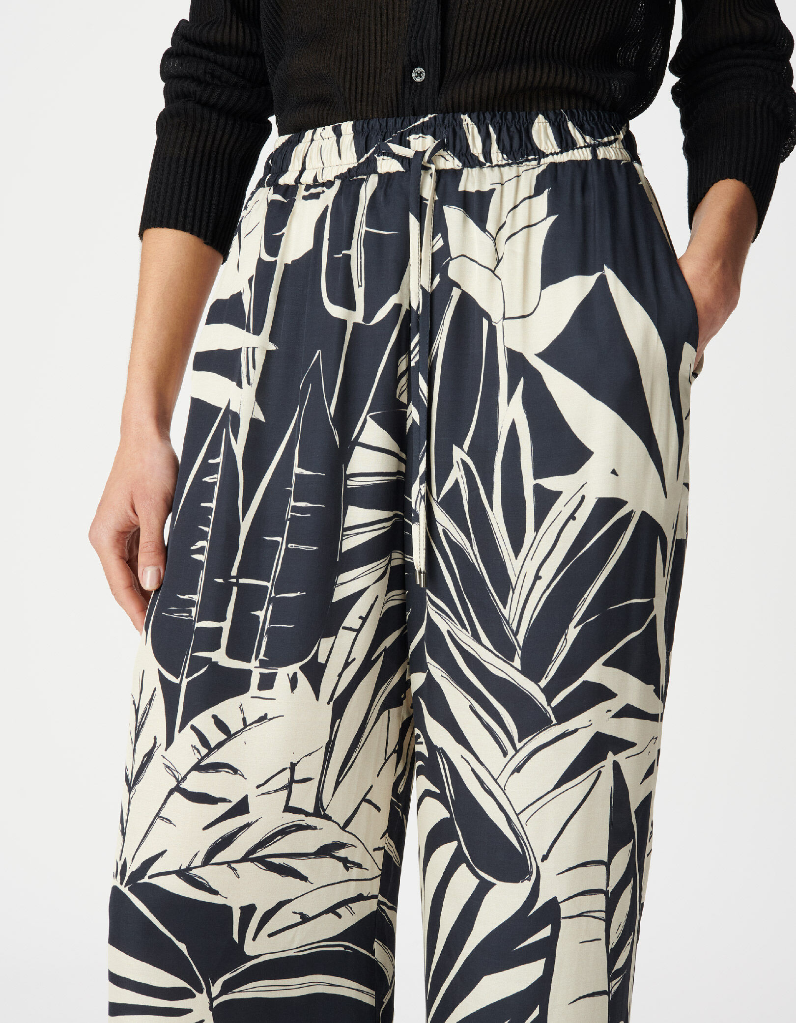 Pantalon large marine satiné imprimé maxi feuilles Femme