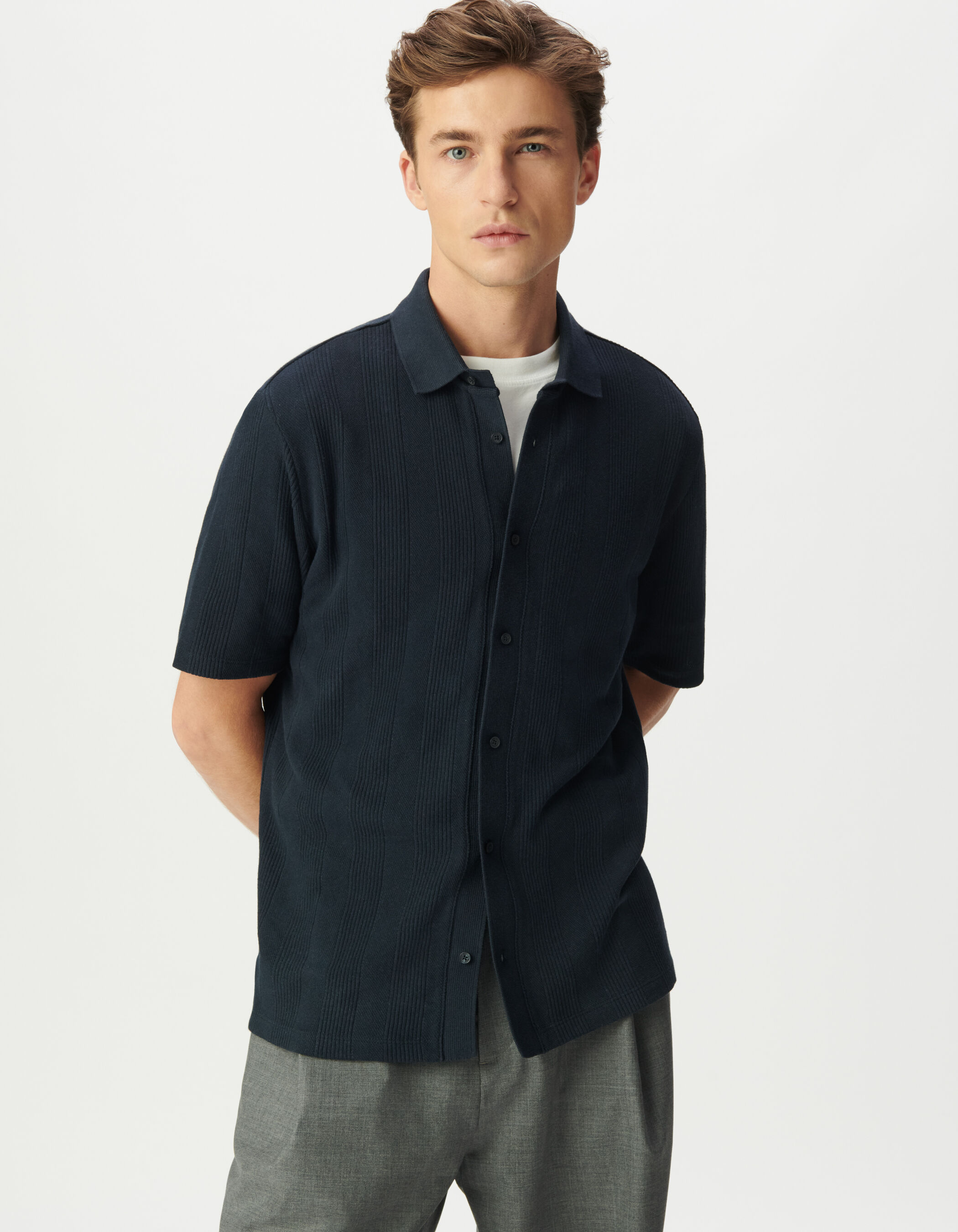 Chemise manches courtes marine maille rayures relief Homme
