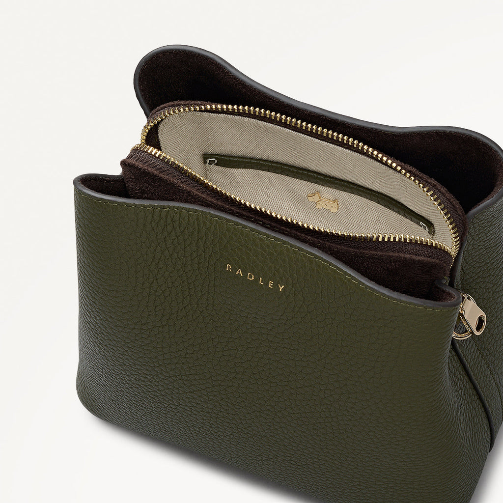 Dukes Place - Small Compartment Cross Body Bag