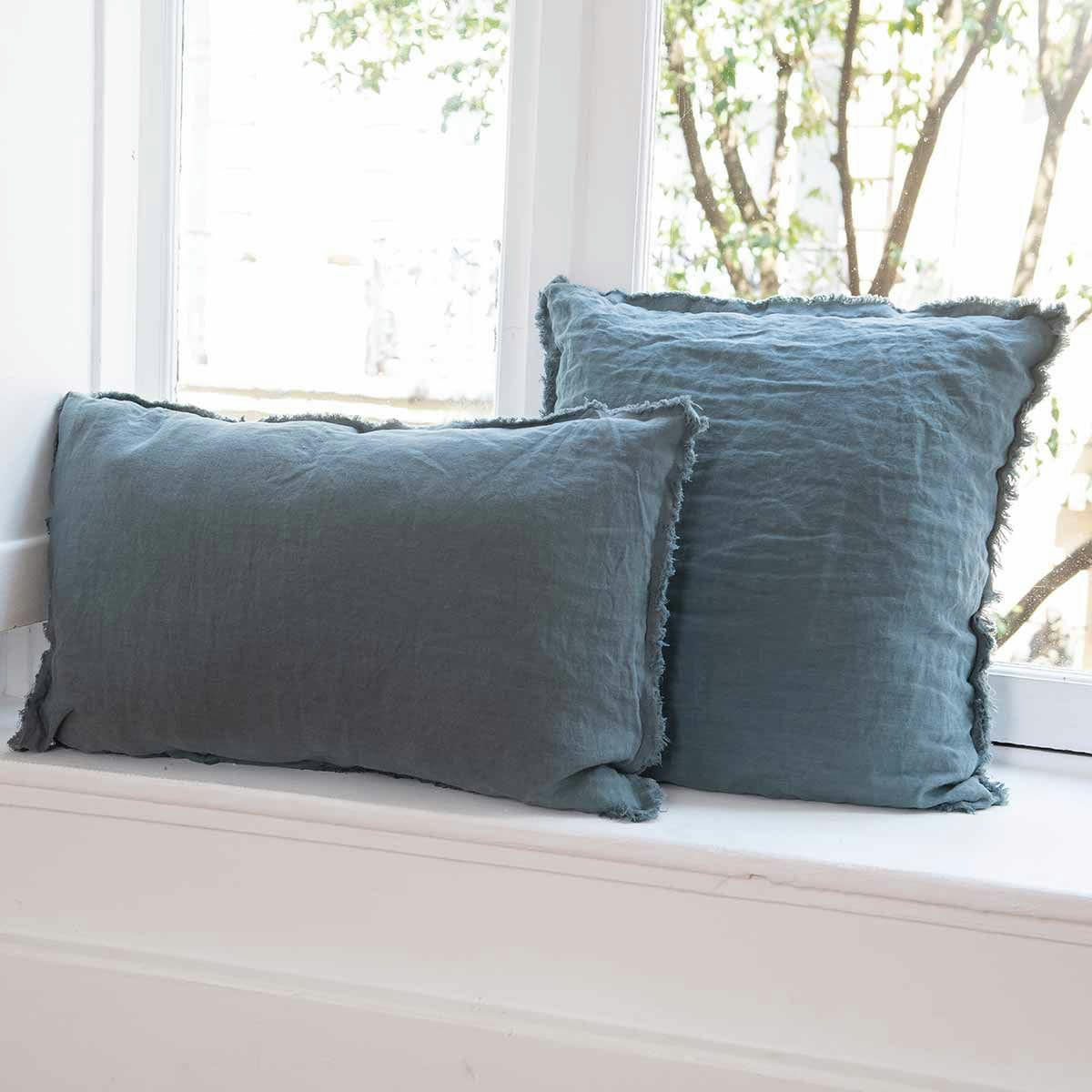 - Coussin en chanvre lavé Bleu