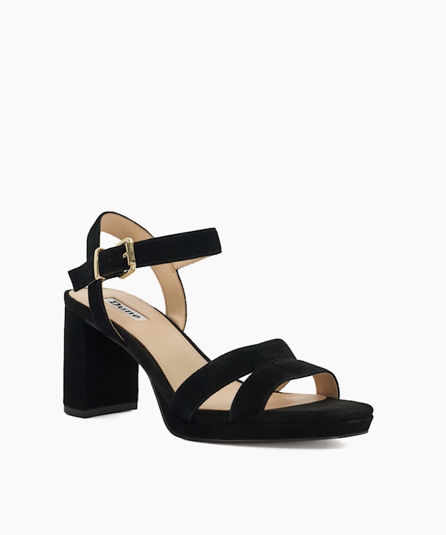 Manifesting Black - Block Heel Sandals