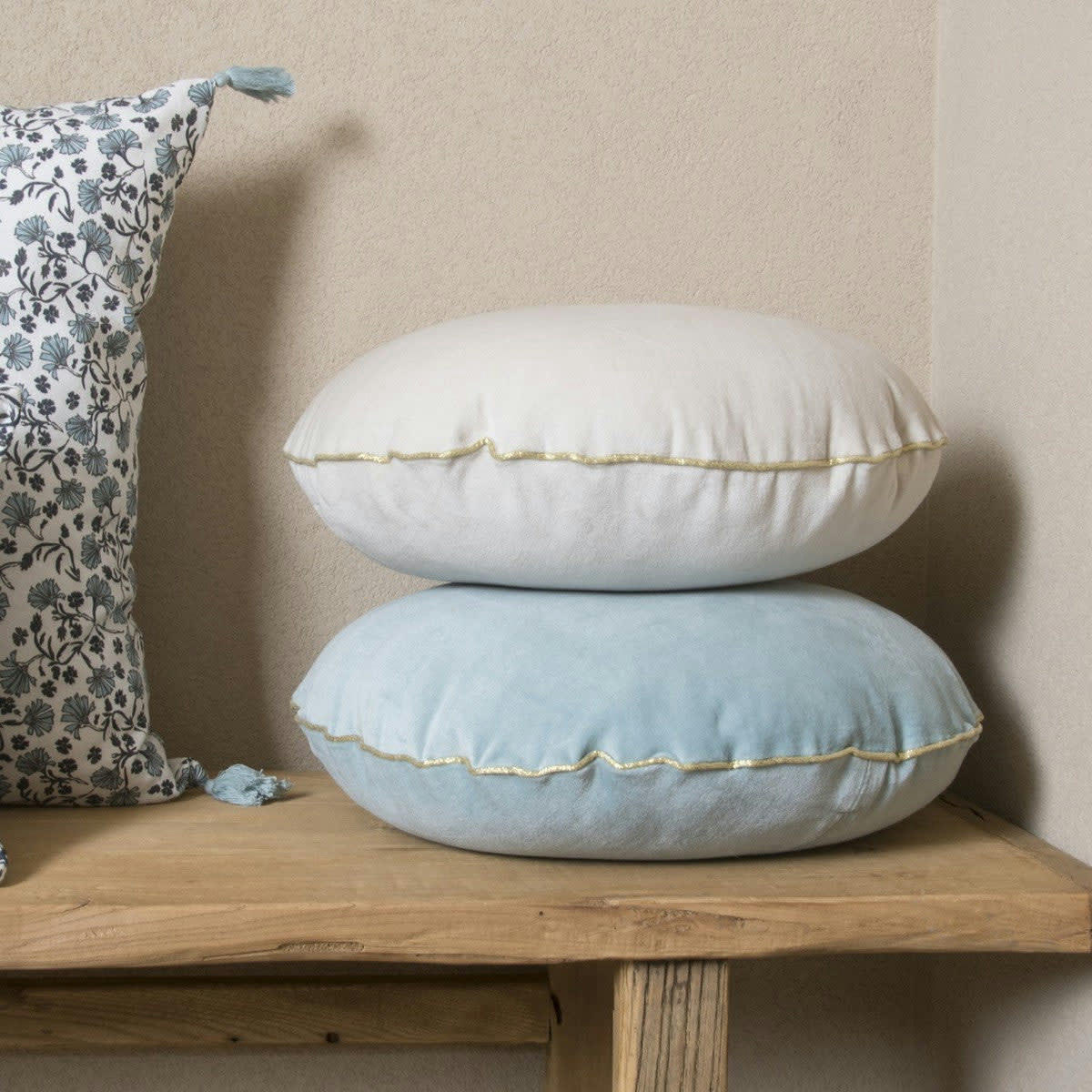 BONBON - Coussin velours de coton  43cm Ø grège