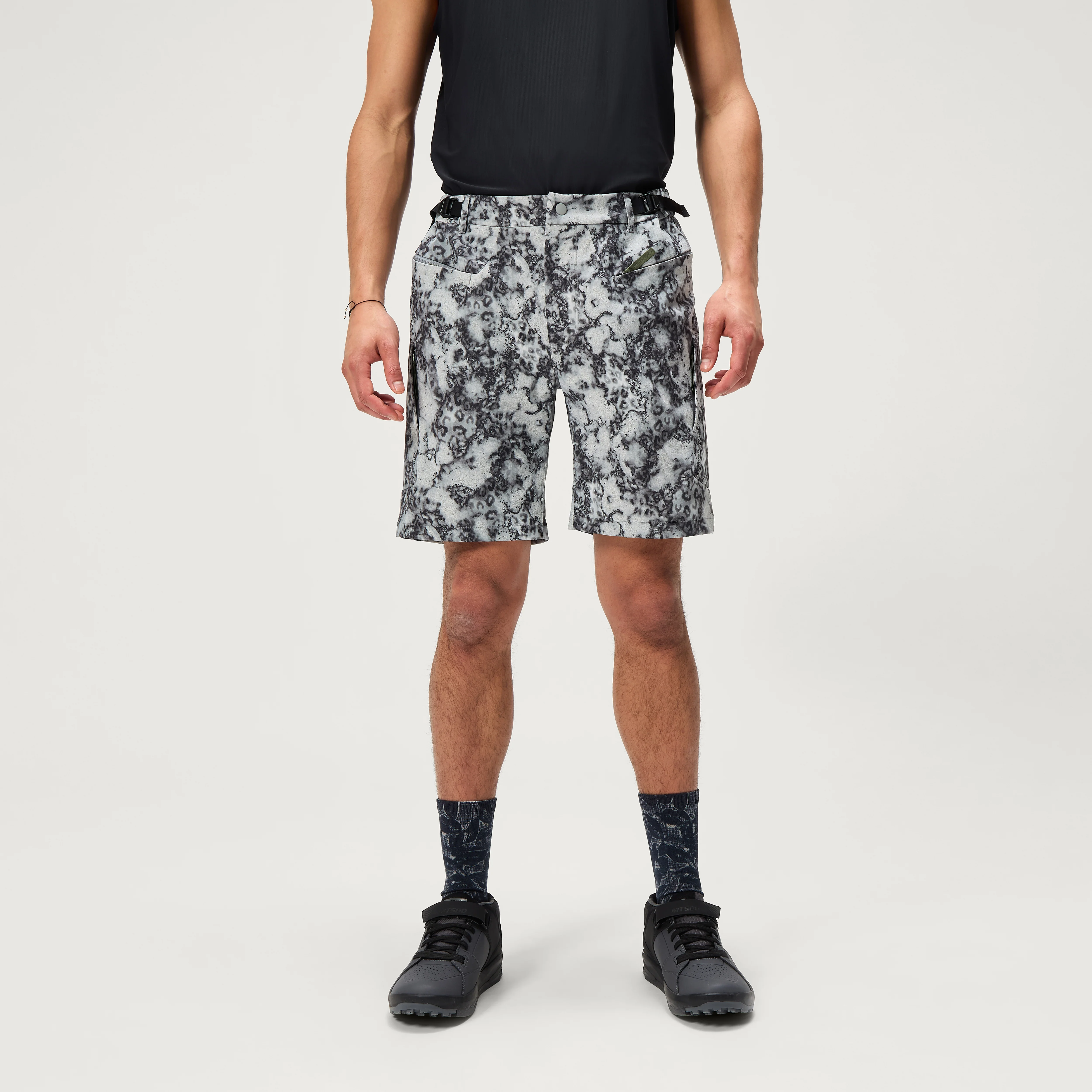 Men's SulTrac Adv 8 Shorts - Dispersed Floral