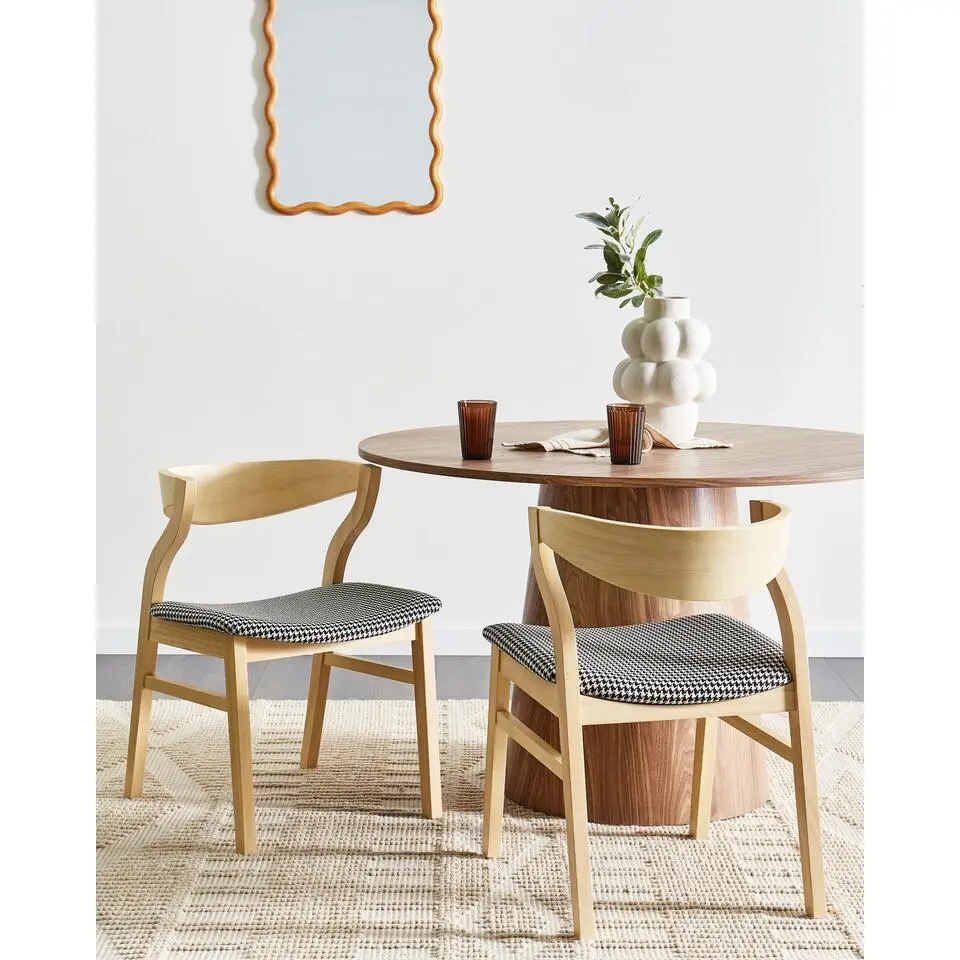 YUBA - Eetkamerstoel set van 2 - Donkerhout/Zwart/Wit - Boucl&eacute;