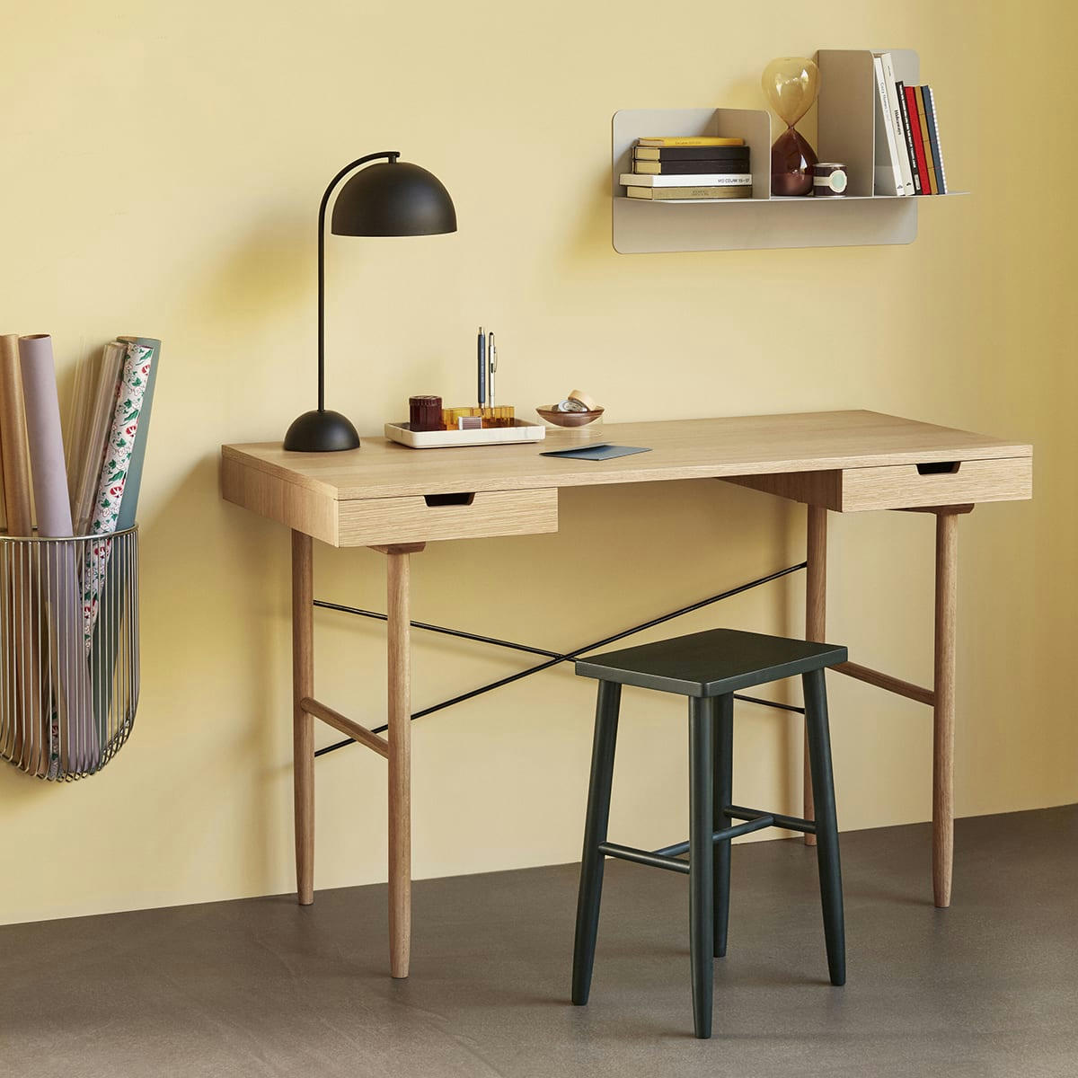 STUDIO - Bureau en placage de chêne et bois de chêne naturel