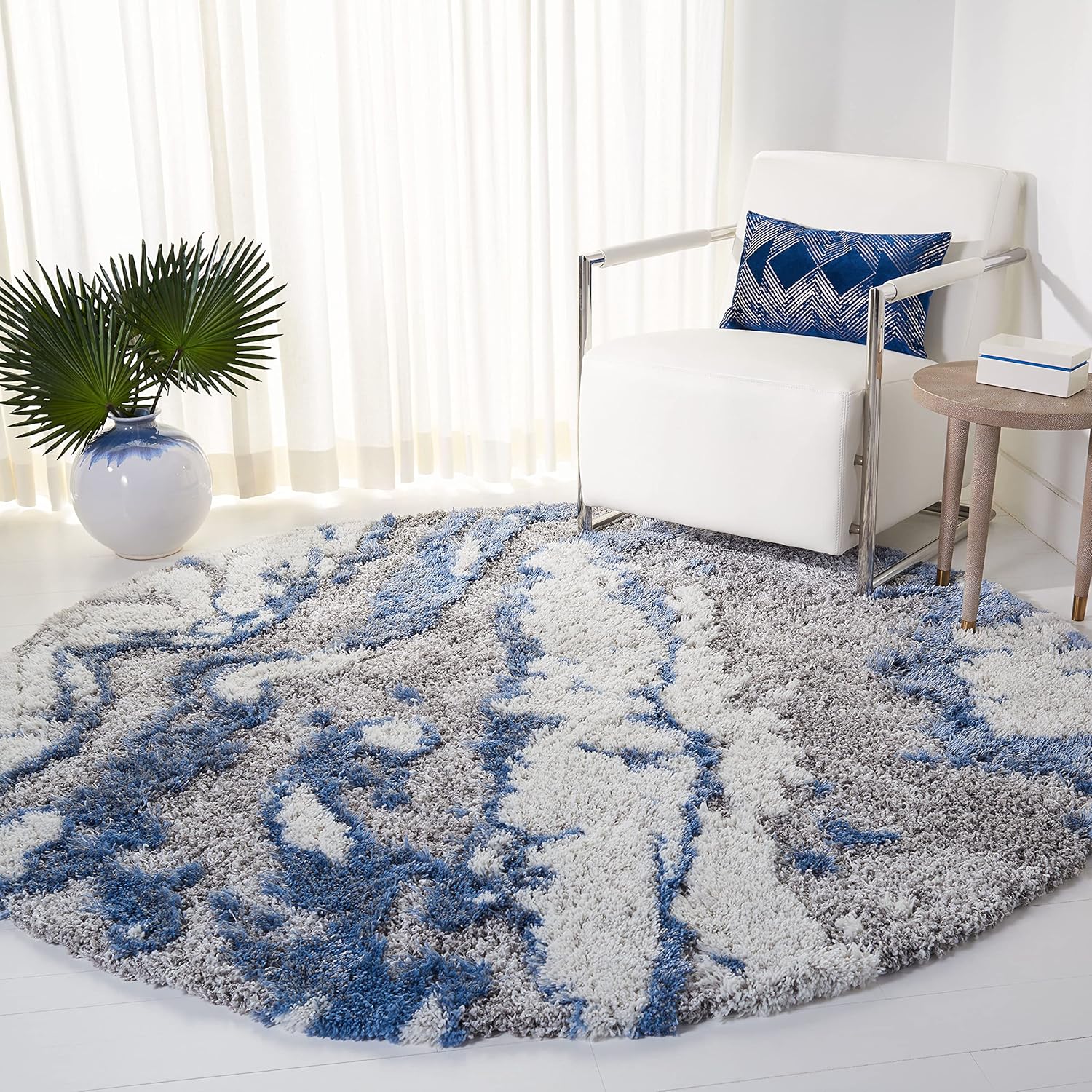 SAFAVIEH Horizon Shag Collection Area Rug - 8' Round, Grey & Blue, Modern Abstract Design, Non-Shedding & Easy Care, 2-inch Thick Ideal for High Traffic Areas in Living Room, Bedroom (HZN890G)