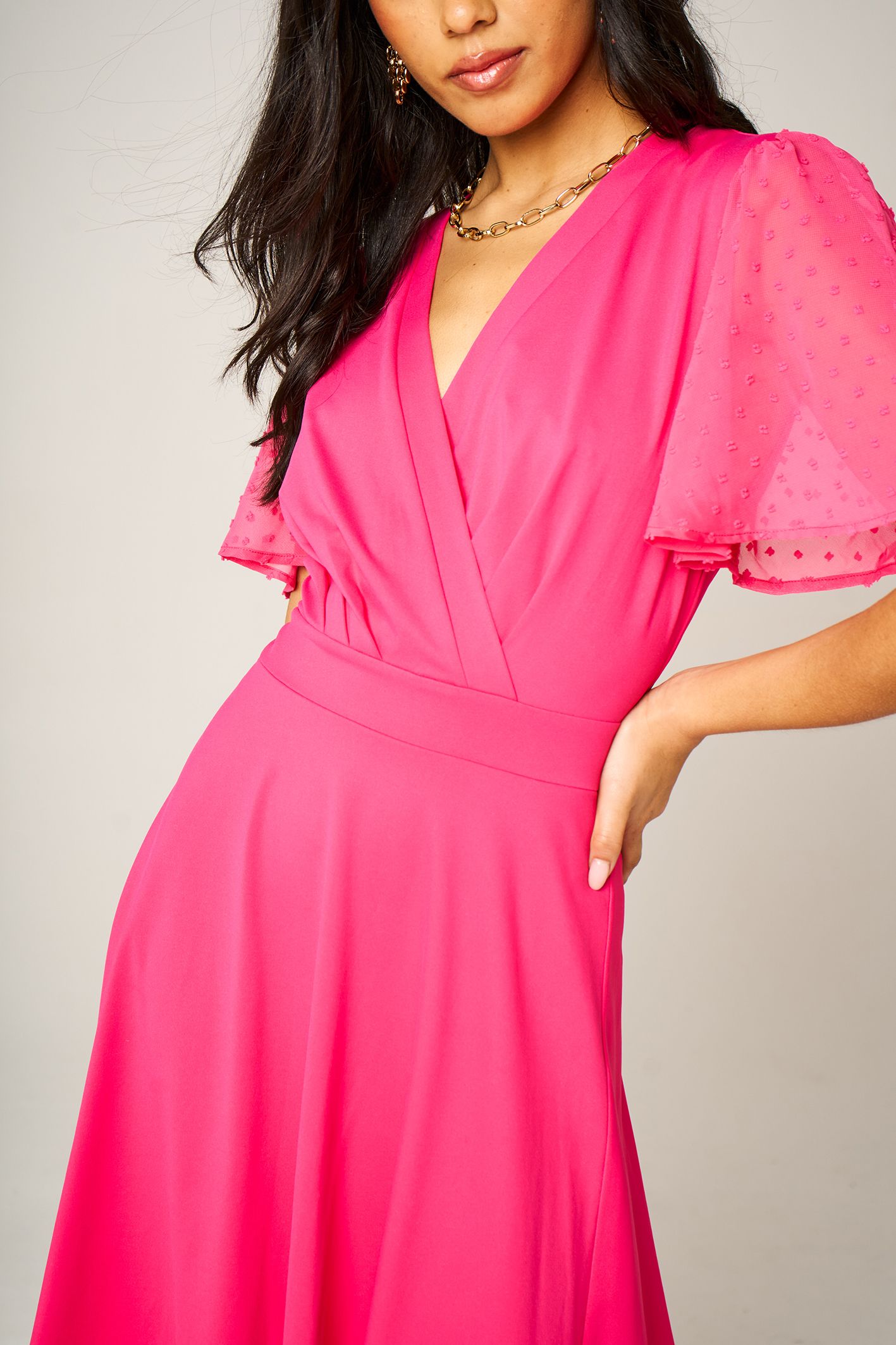 FS Collection Angel Sleeve Pleated Detail Midi Dress