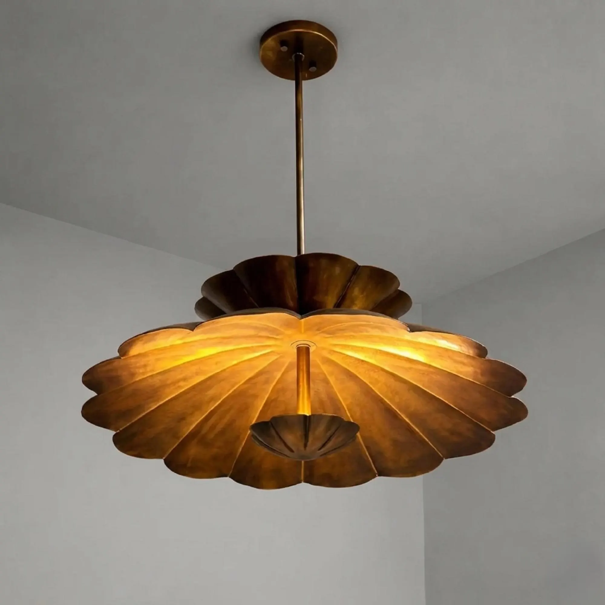 1950s,Mid Century Brass Handmade Flower Pendant Light, Modern Petal Ceiling Fixture for luxury looking Home Decor Large Bedroom