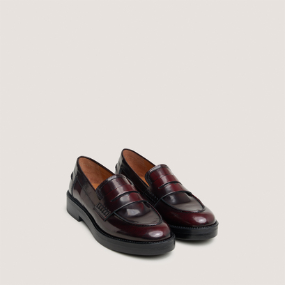 Mocassins à bouts rondsen cuir patiné bordeaux | MIRNA