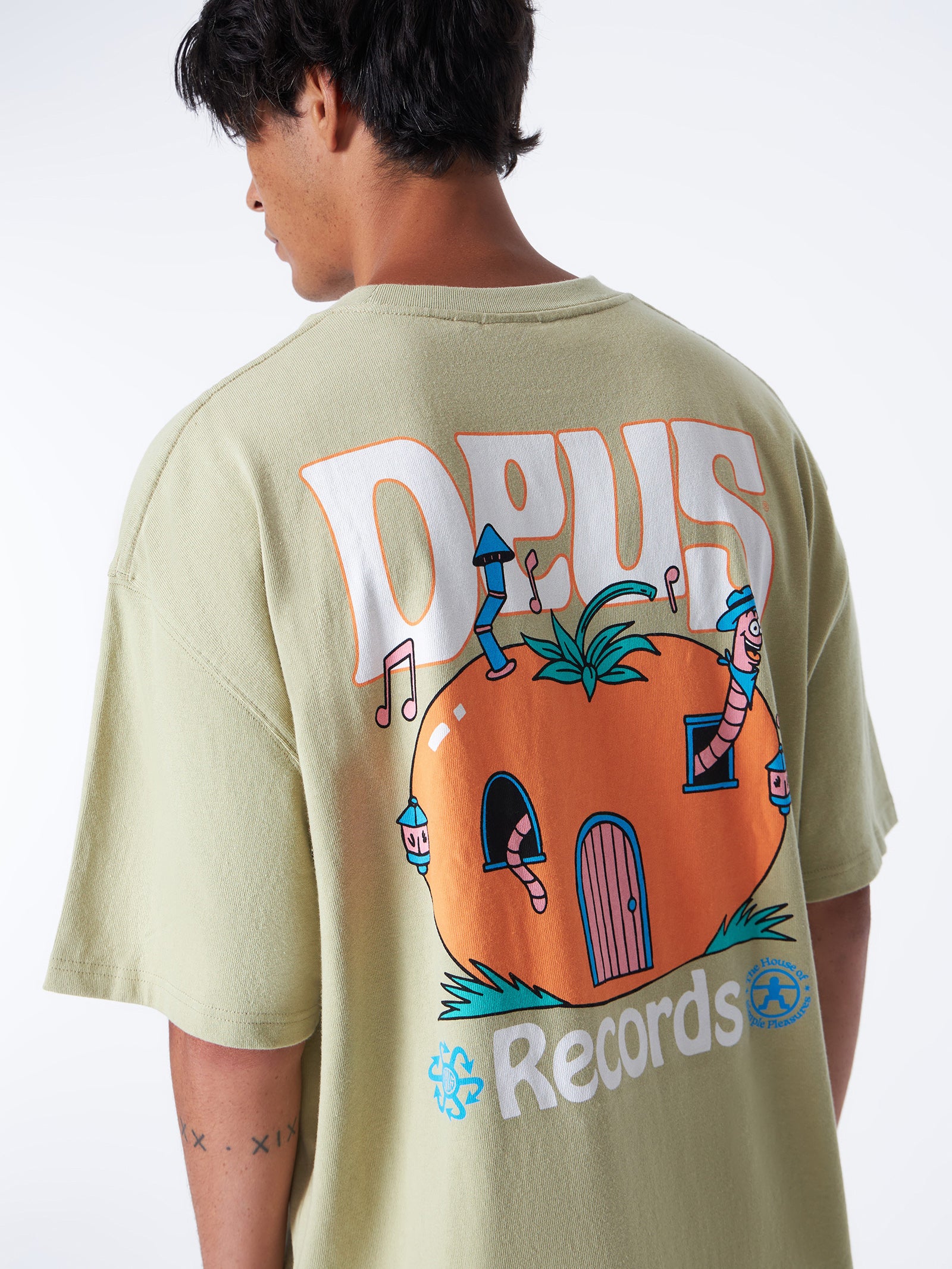 Soundworm Tee