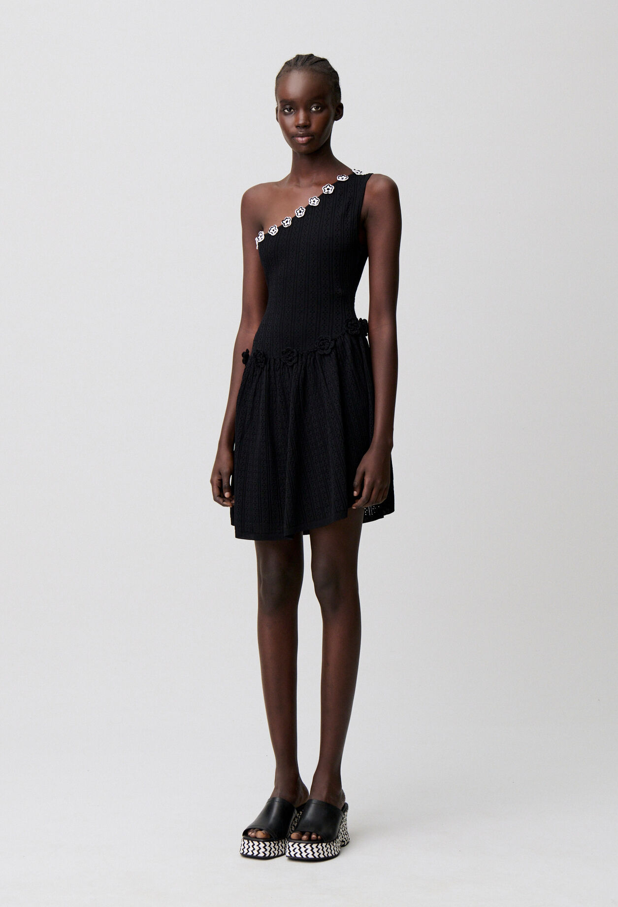 Robe maille fleurs crochet