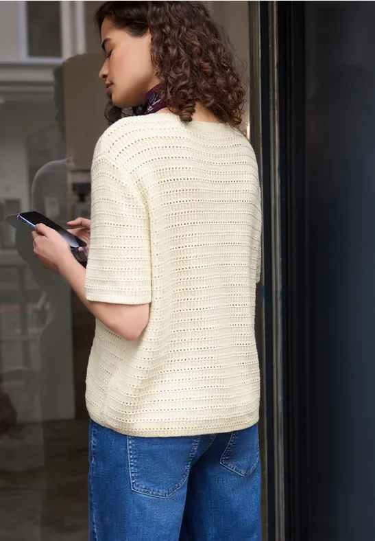 Kurzarm Pullover mit Lochmuster