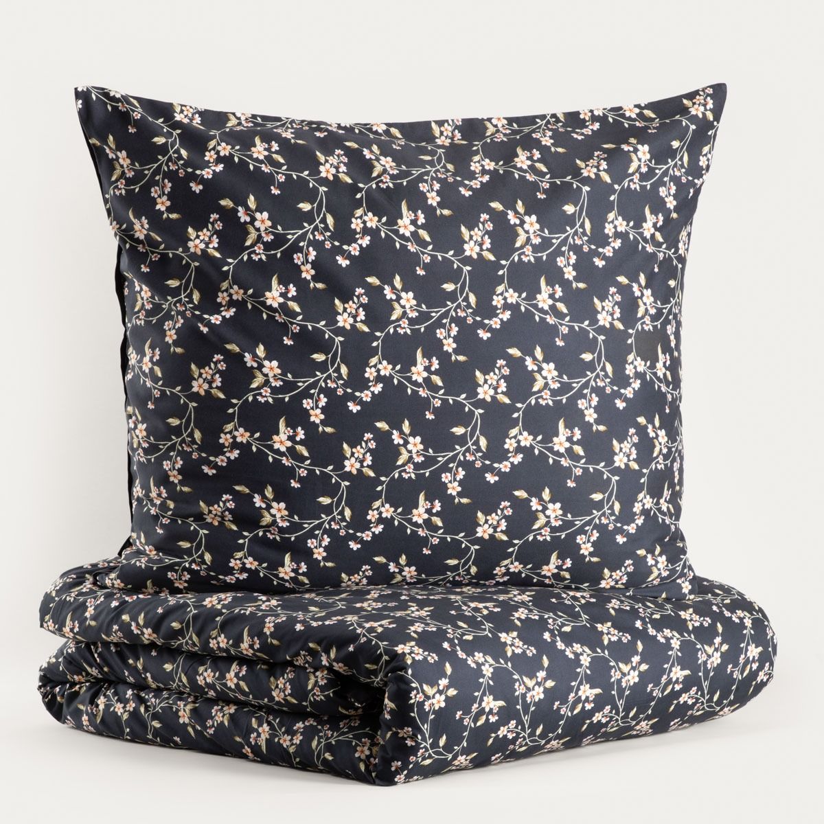 Pościel ADRIANA z mikrofibry z kwiatowym wzorem 160x200   2*70x80 cm