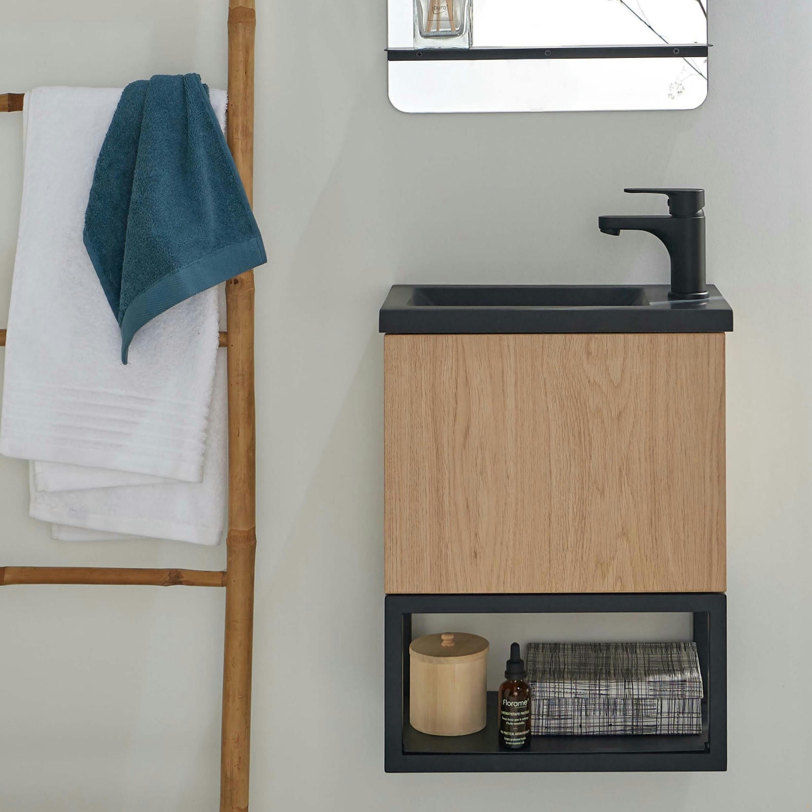 NOVA - Meuble lave-mains  décor chêne suspendu avec robinet noir