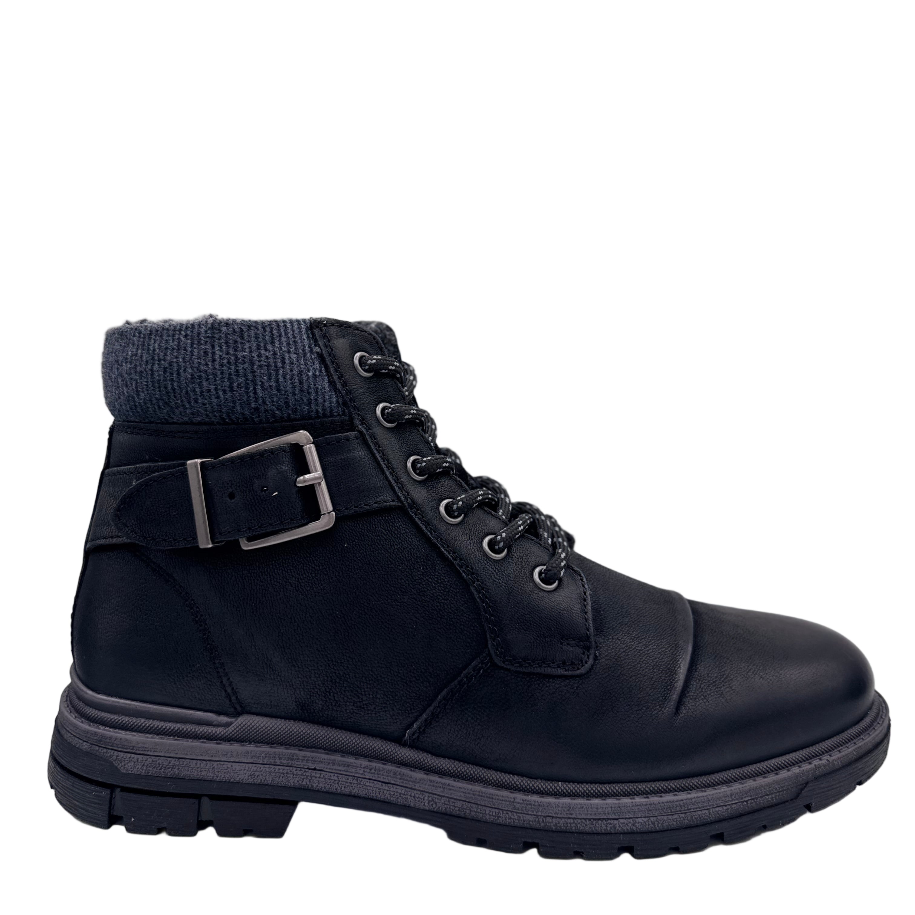 SCHNÜRBOOTS