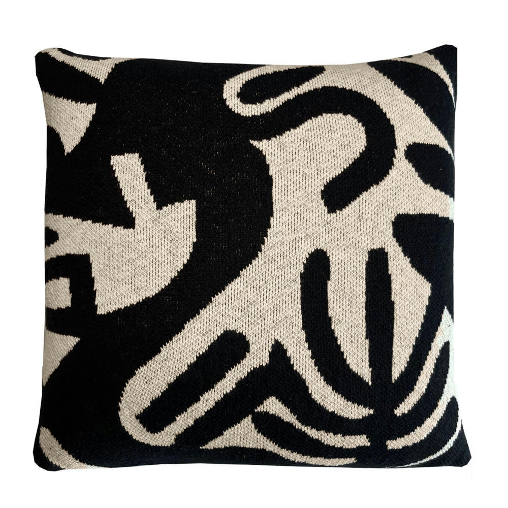 TRICOTÉ - Coussin tricot florale noir 50x50