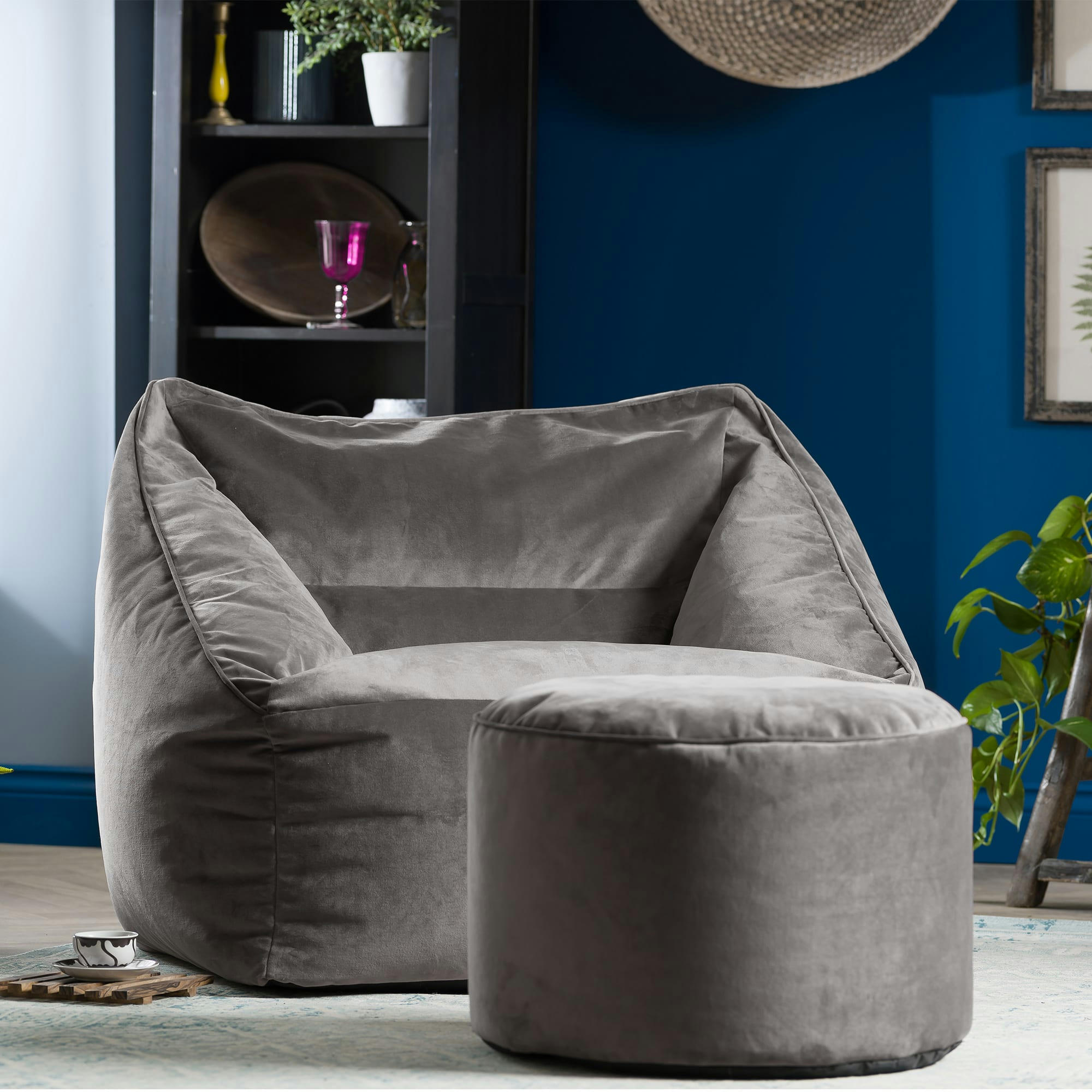 NATALIA - Pouf fauteuil avec repose-pied rond velours gris anthracite