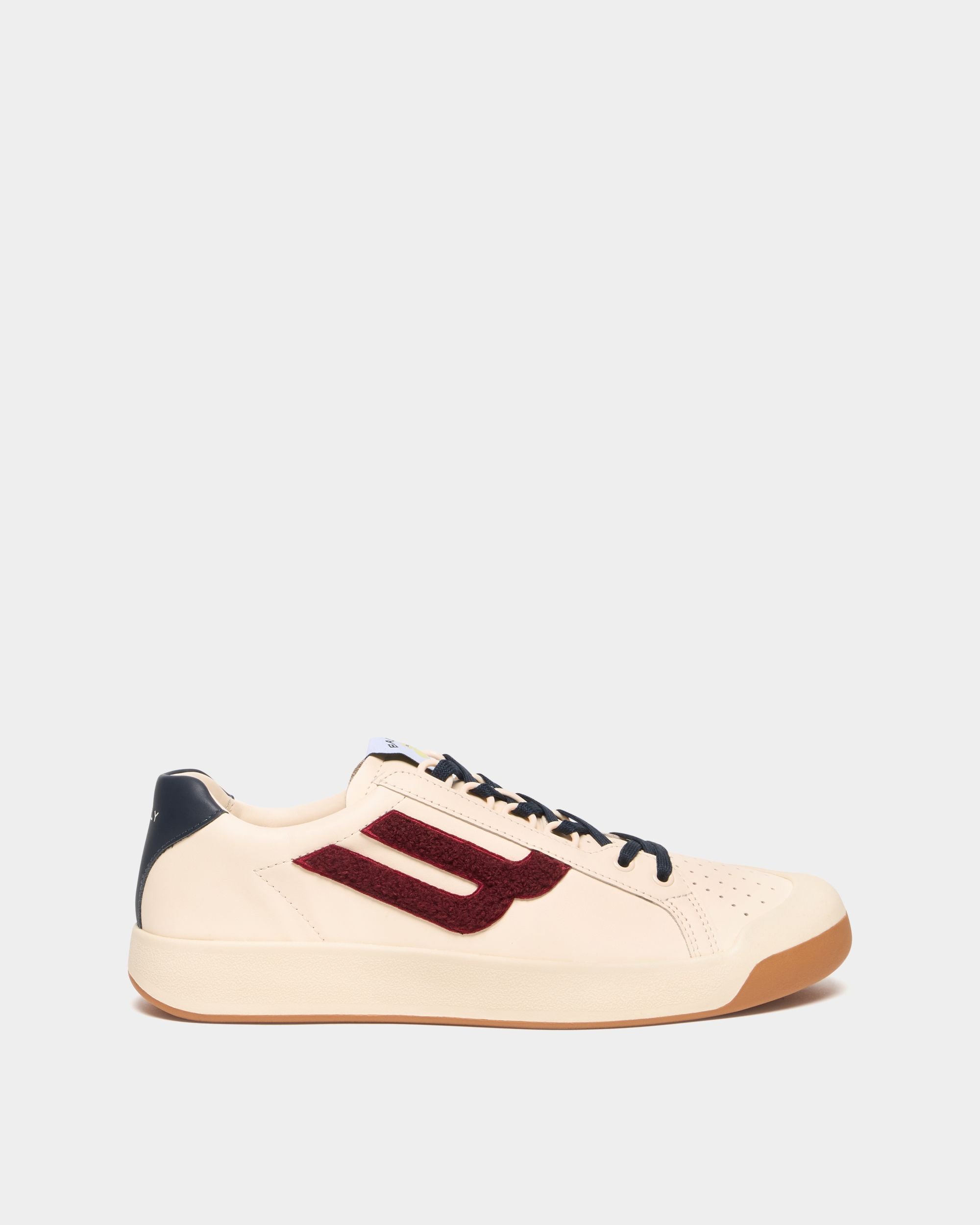 Tennis-Kollektion Sneaker aus Leder in Weiß und Rot