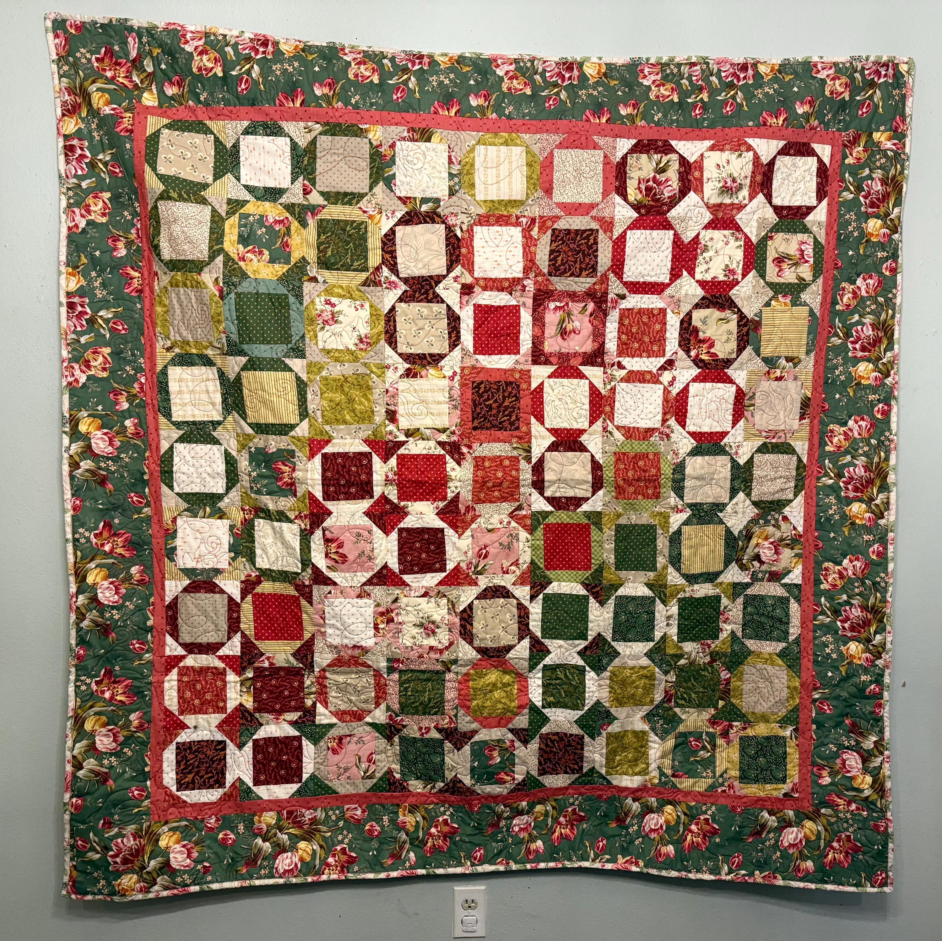 Homemade Machine Sewn Floral Patchwork Quilt 66x66 – Red Green Cottage Country Quilt