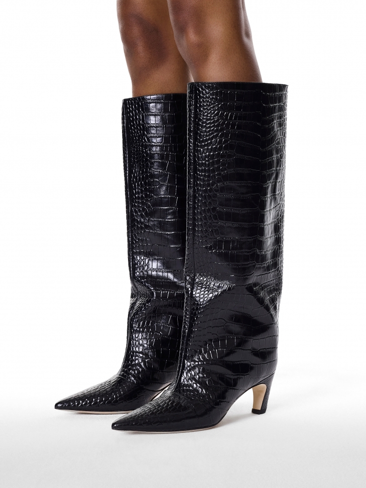 Fashionable crocodile pattern embossed leather boots