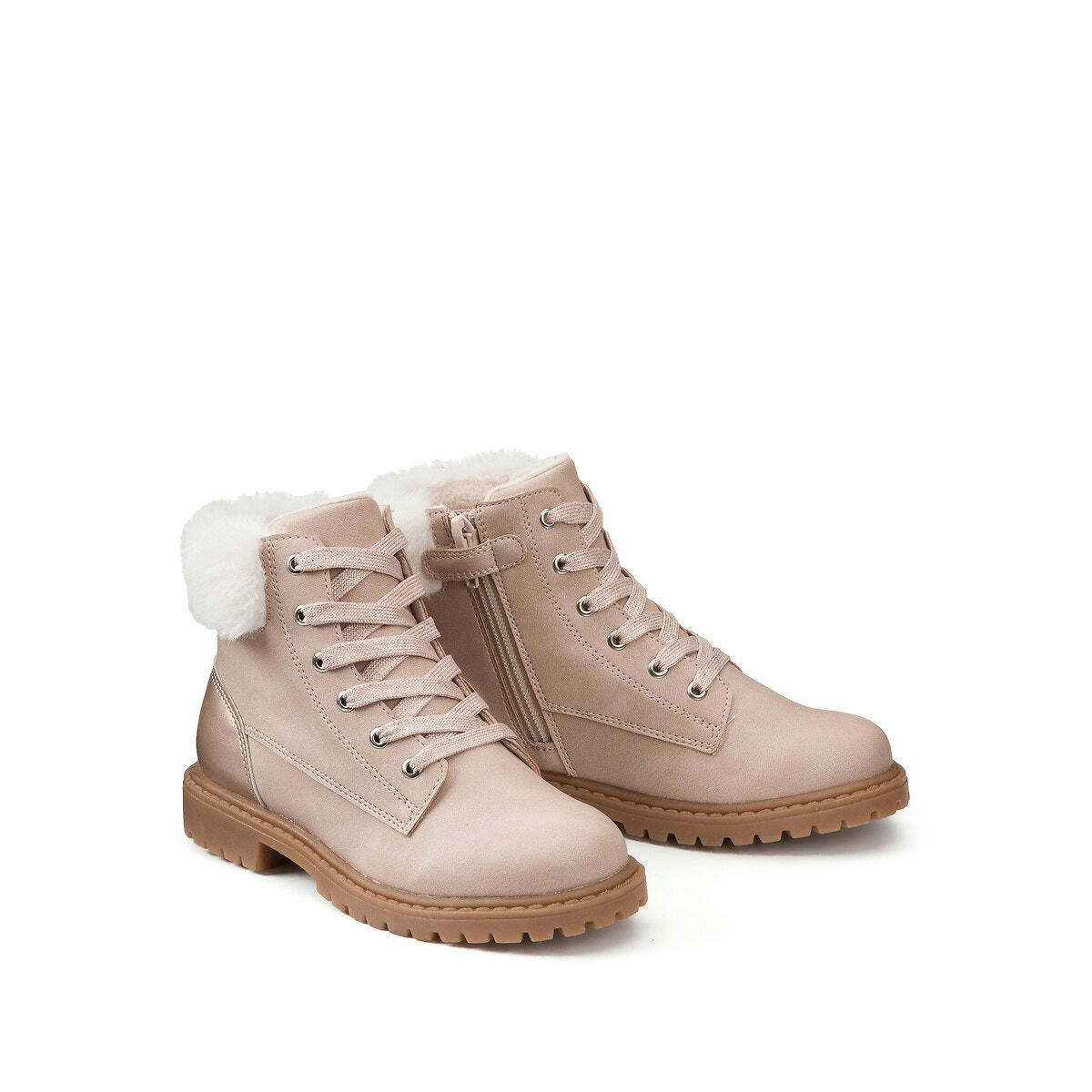 Bottines zippées et à lacets, esprit montagnard