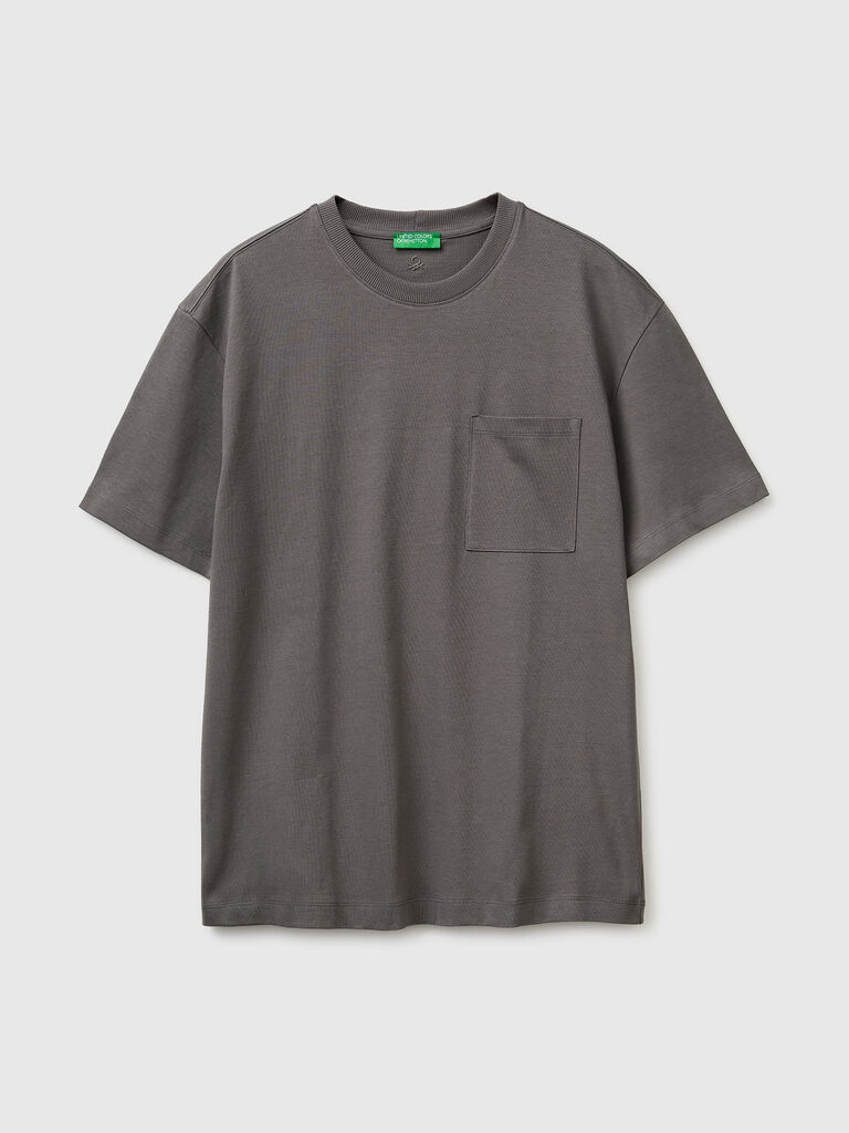 T-shirt with pocket