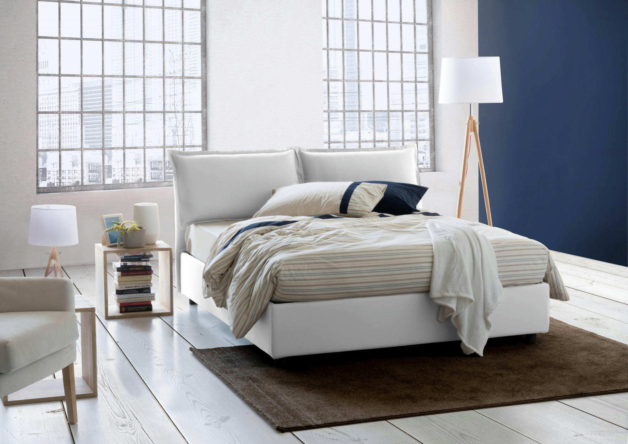 SILVIA - Lit coffre 140x190 cm en tissu blanc