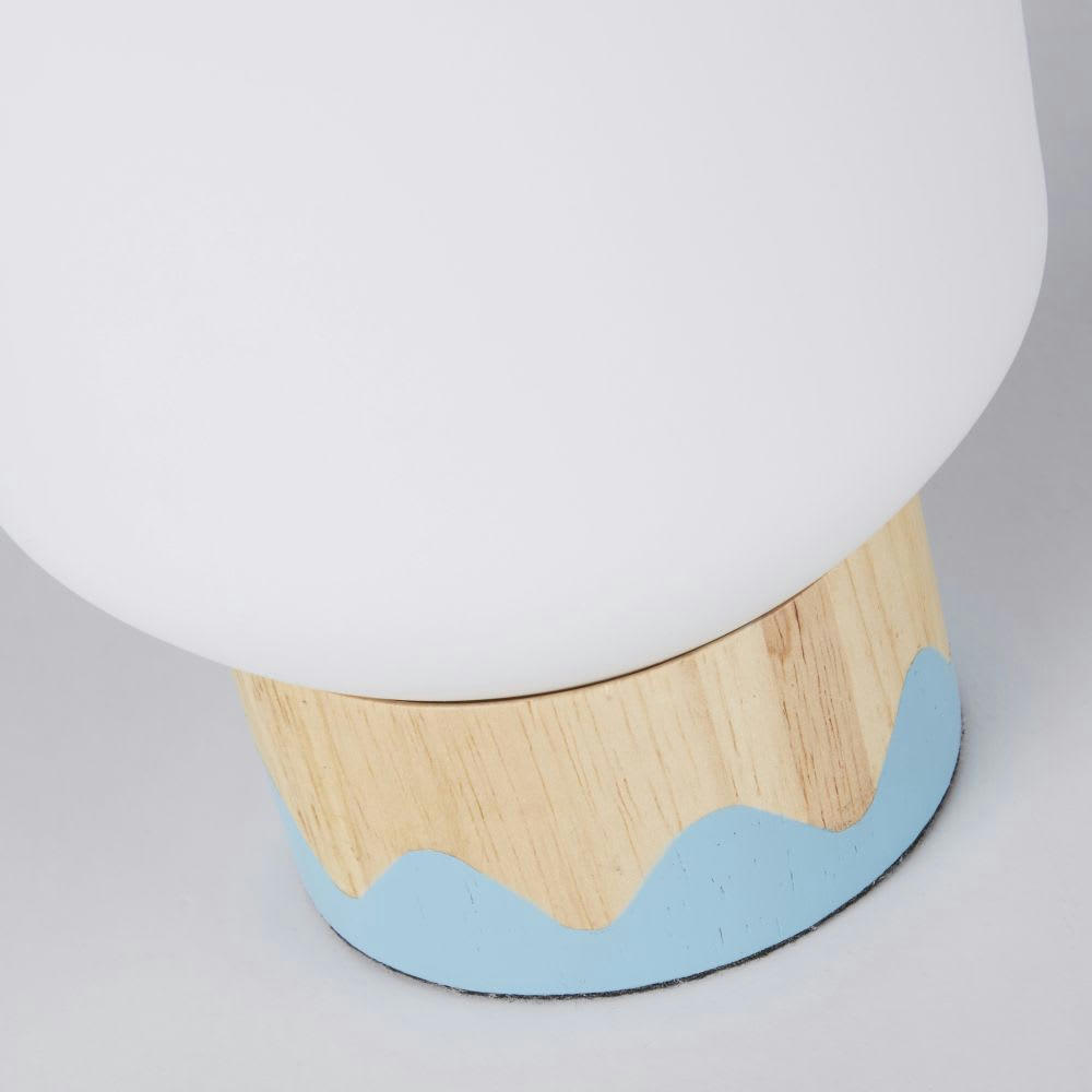 MADRID - Lampe à poser en bois d'hévéa bleu et beige avec globe en verre opaque