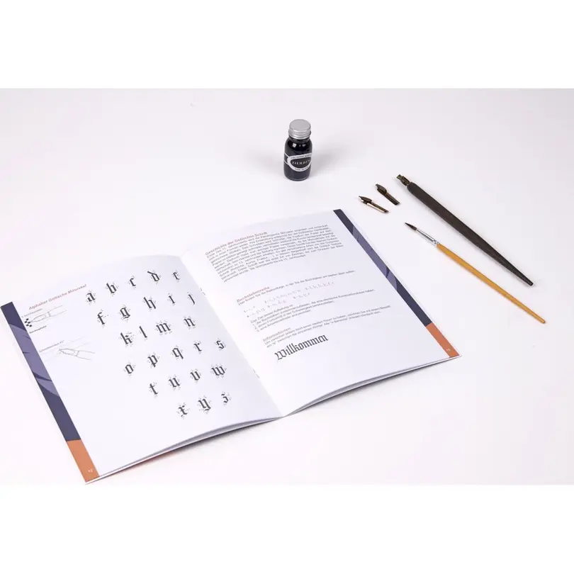 Bastelset Set bestehend aus verschiedenen Artikeln Westliche Kalligraphie