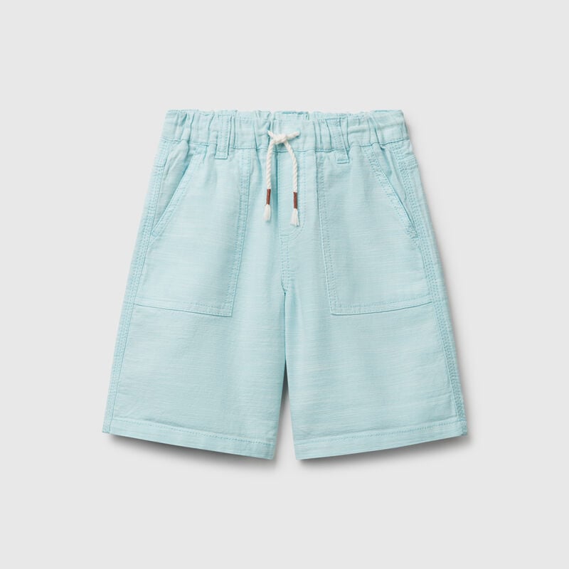 Shorts with drawstring