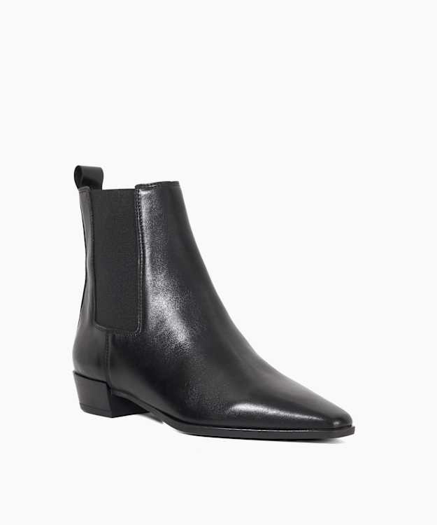 Parkas Black - Chisel Toe Low Heel Chelsea Ankle Boots