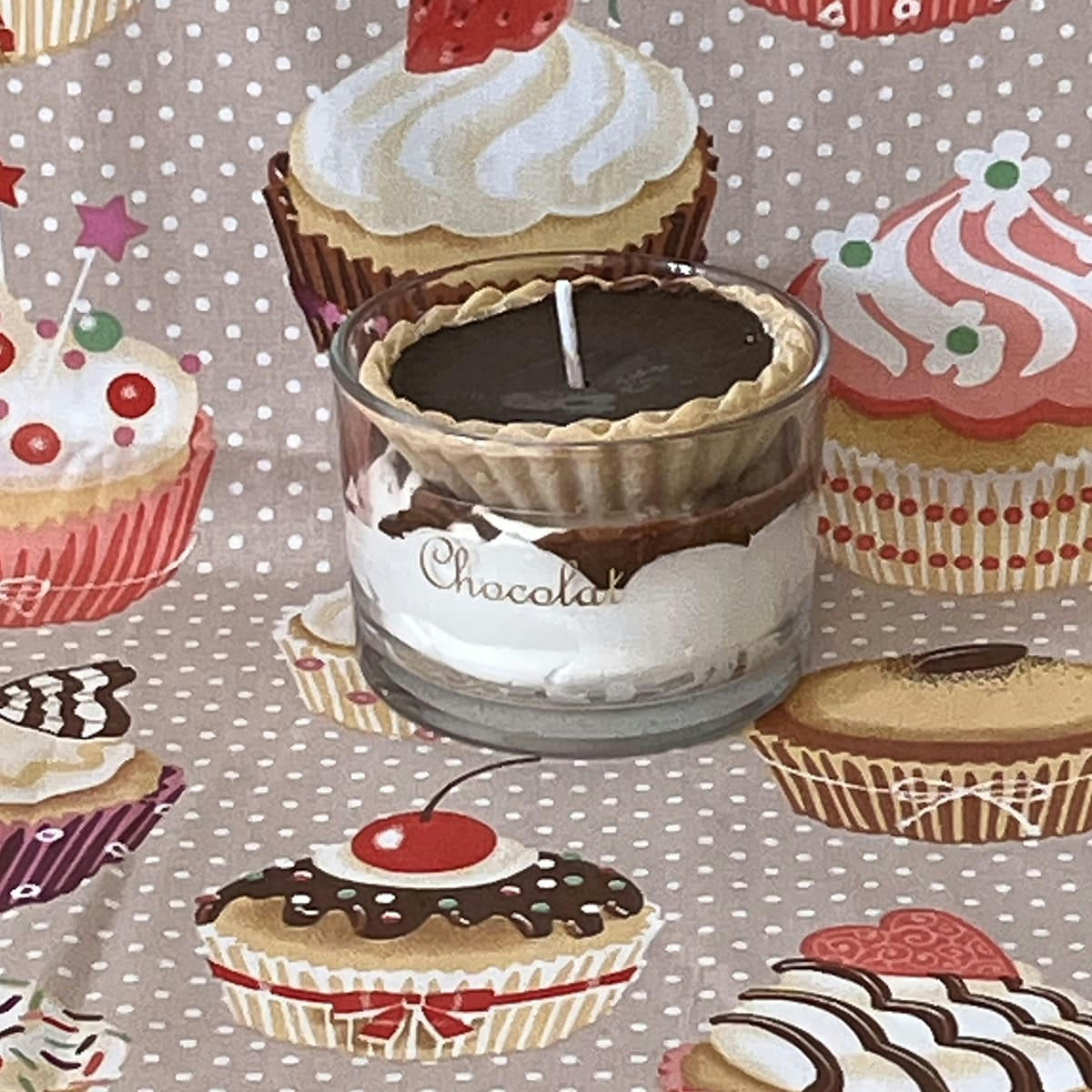 - Bougie parfumée tartelette au chocolat