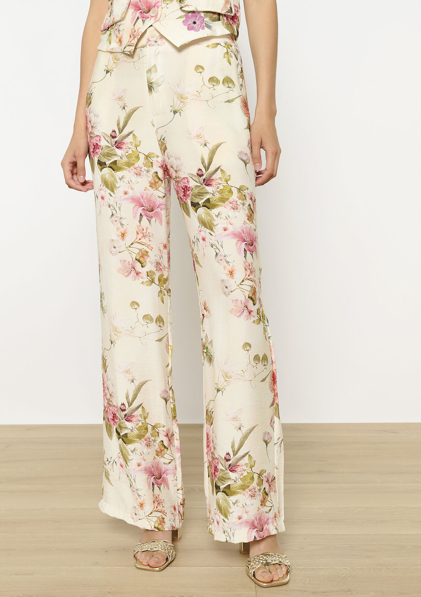 Soepele bloemenbroek