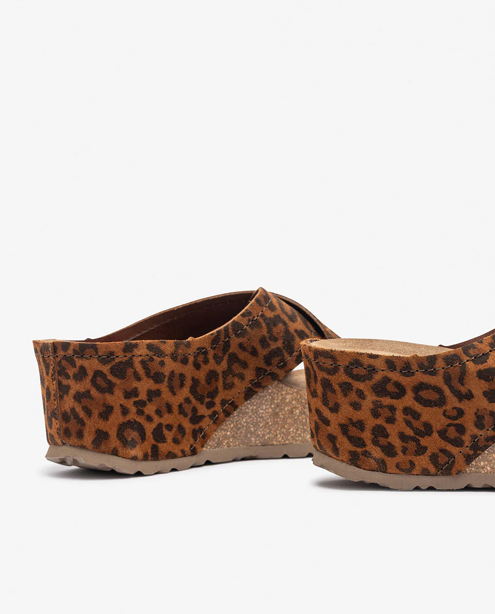 Sandalia de cuña BARI-257 leopardo